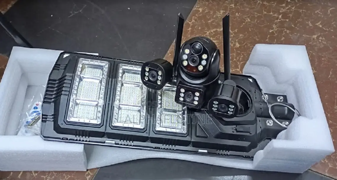 High-Definition Video Wi-Fi Triple Lens Solar Camera With Floodlight
