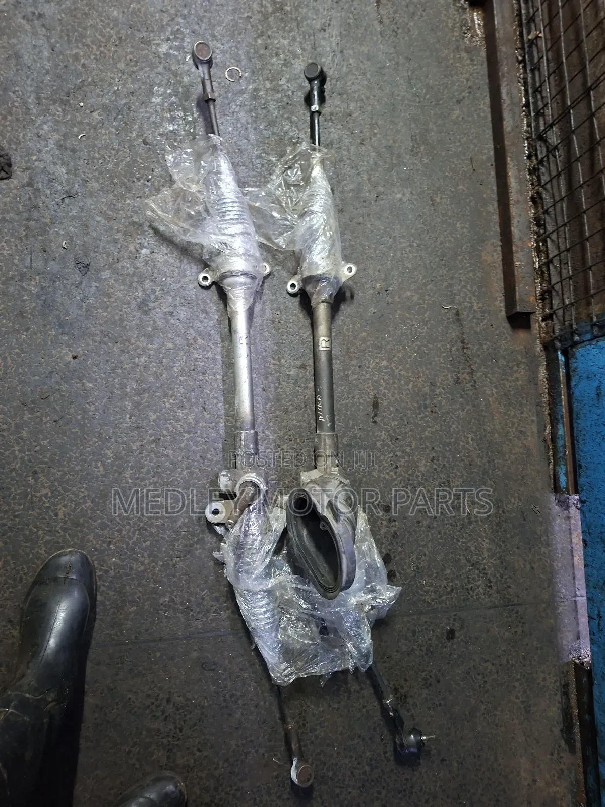 Daihatsu Mira Steering Rack