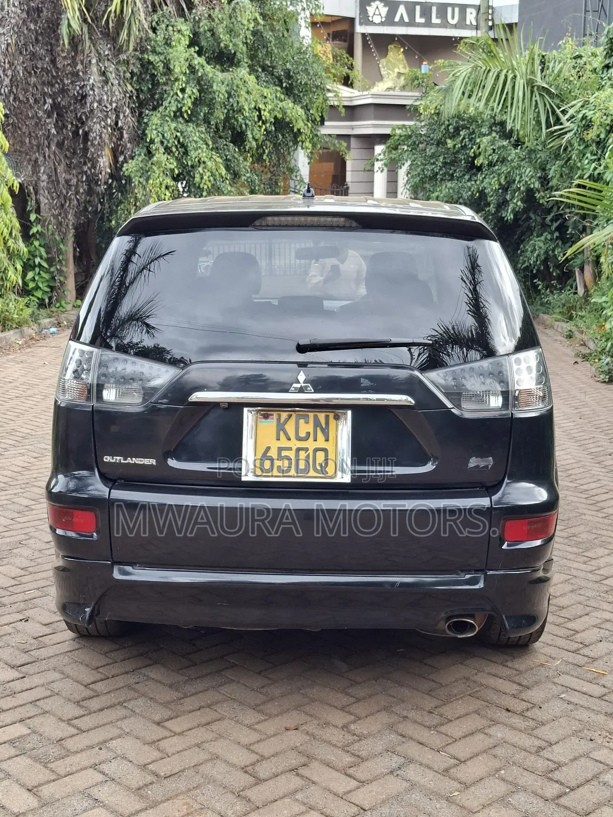 Mitsubishi Outlander 2010 Black
