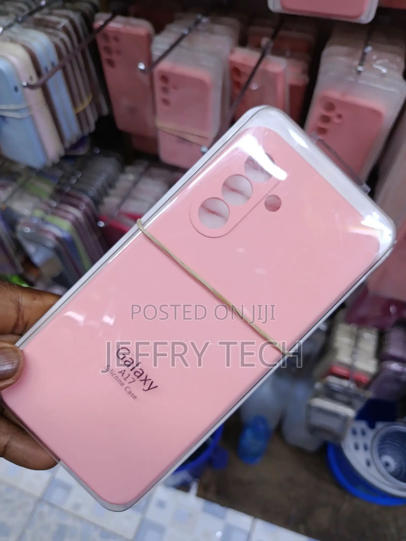 Seahai Samsung Galaxy A17 Microfiber Lining Liquid Silicone Case