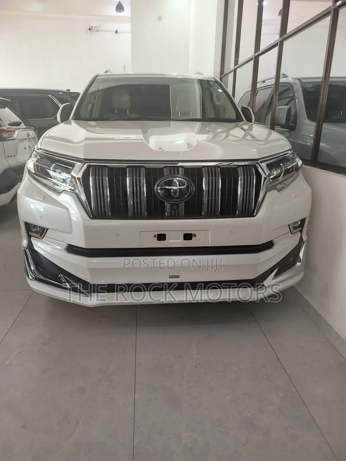 Toyota Land Cruiser Prado 2019 White