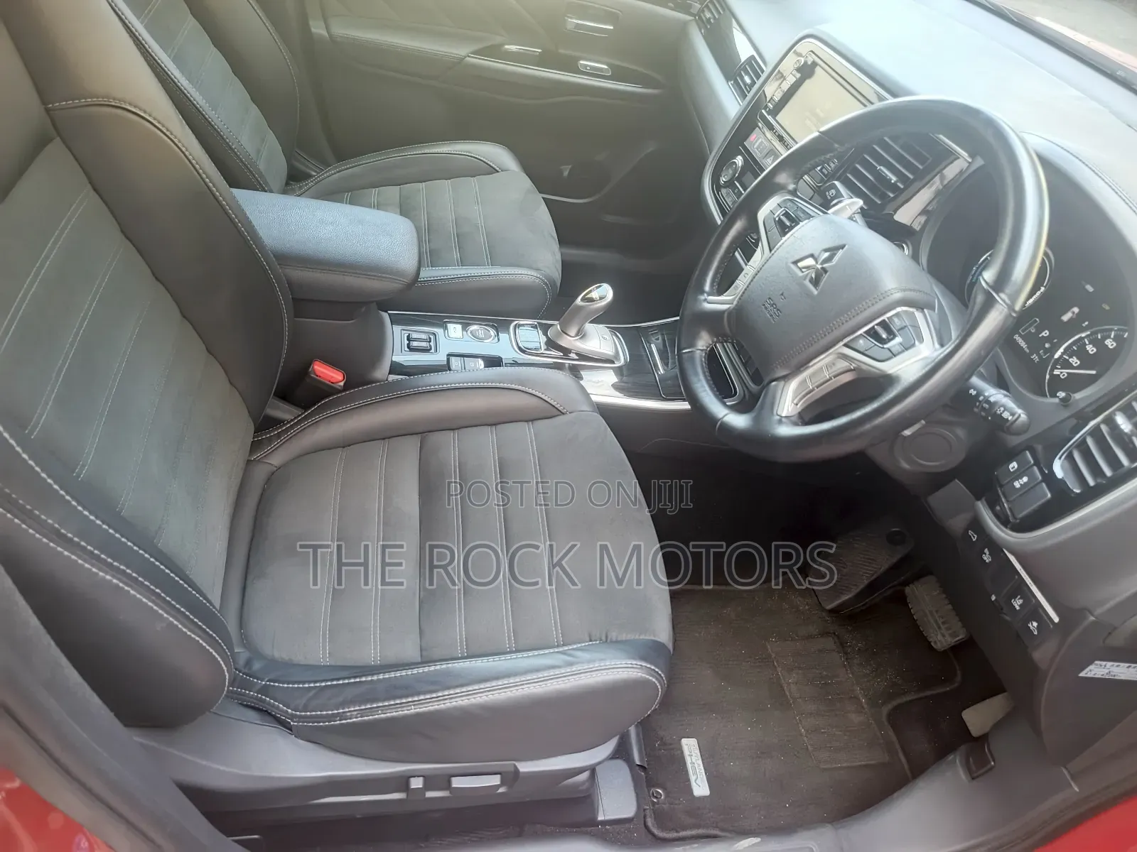 Mitsubishi Outlander 2019 Red