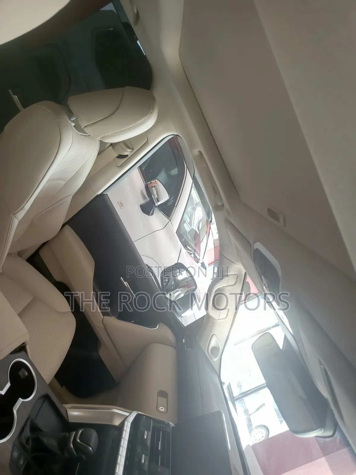 Toyota Land Cruiser Prado 2023 White
