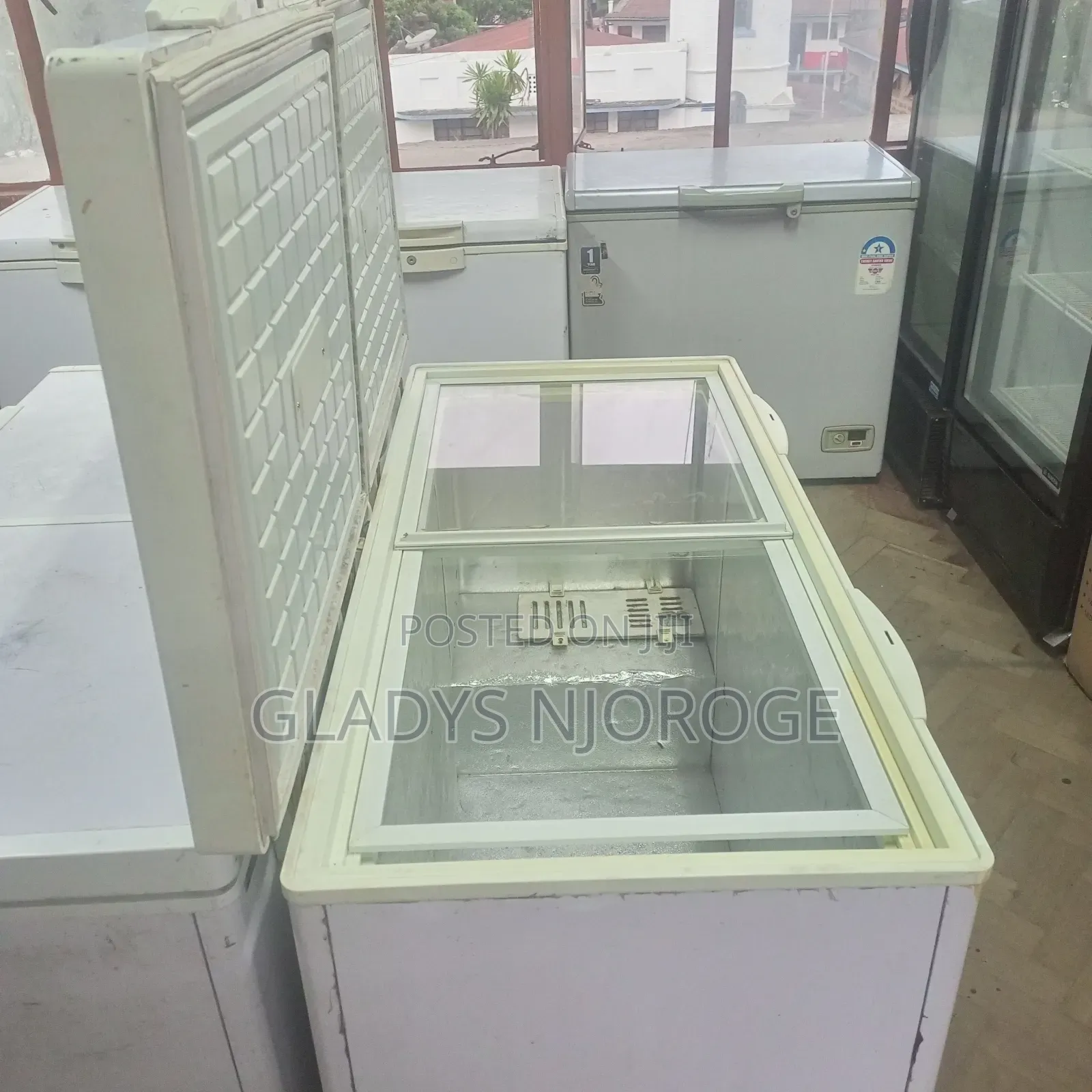 Ex Uk Fridge ( 650l)