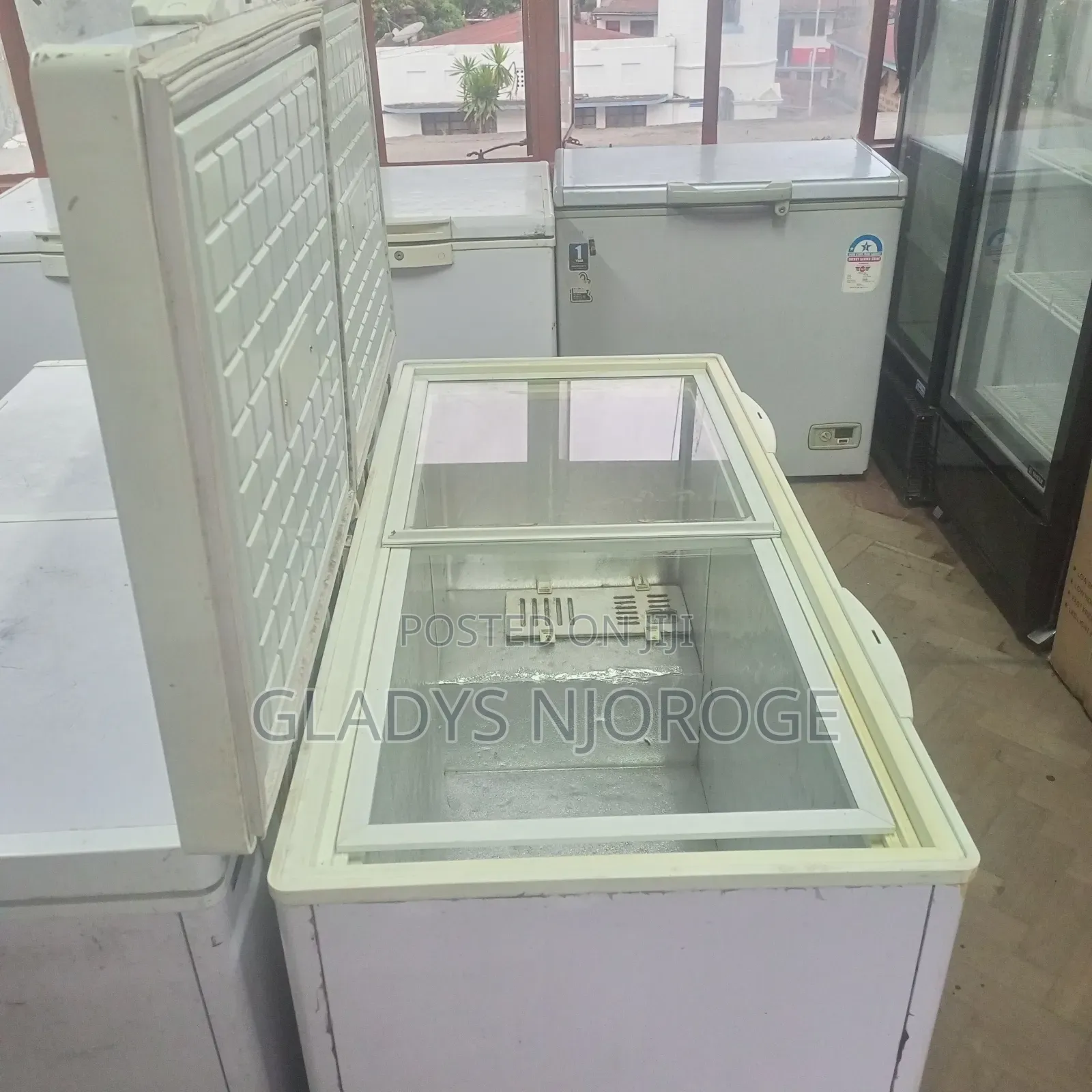 Ex Uk Fridge ( 650l)