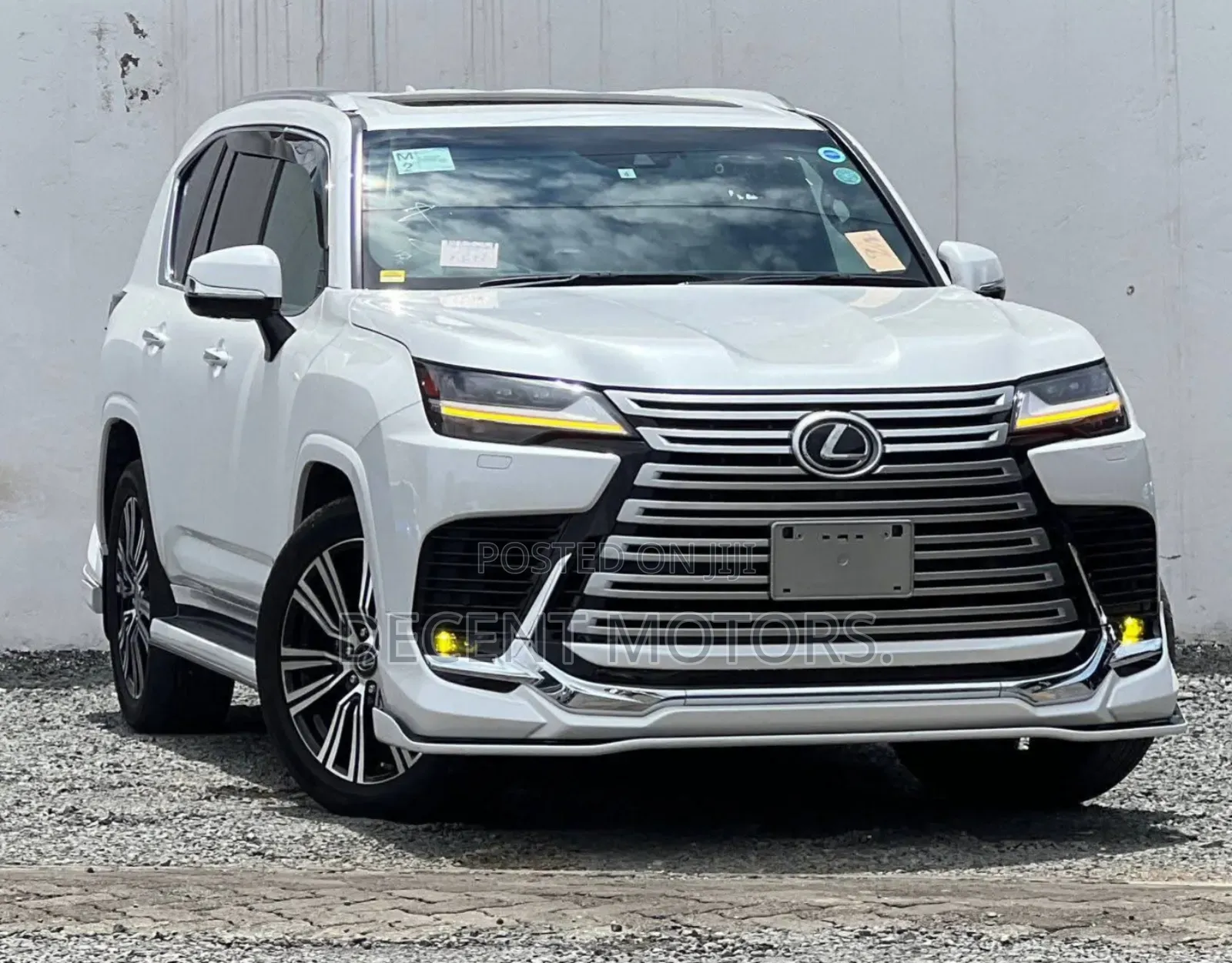Lexus LX 600 2023 White