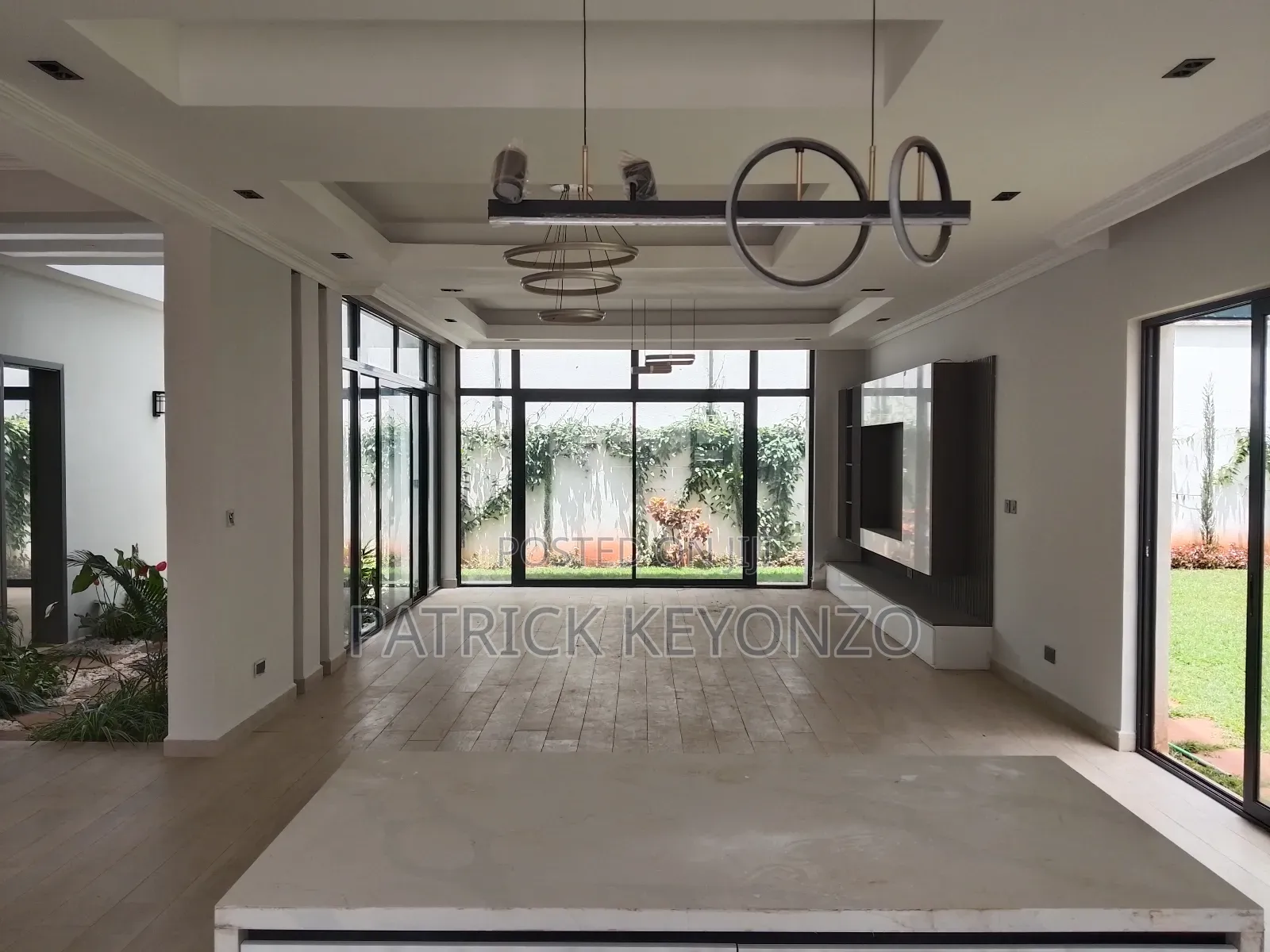 5bdrm Townhouse / Terrace in Elmoro Gardens, Lavington for rent