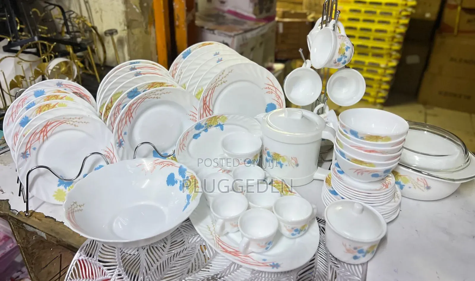 *58 PCS Dinner Set .