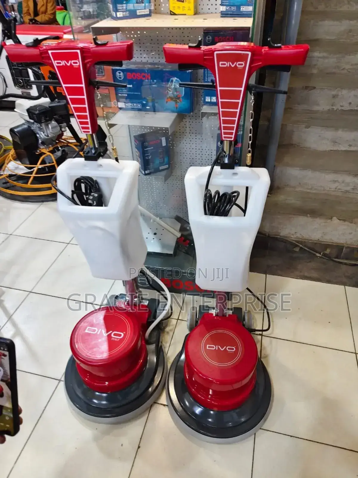 Multifunctional Floor Scrubber / Divo Floor Scrubber