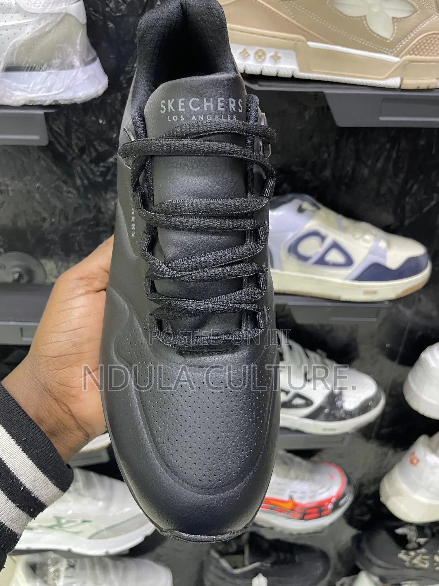 Skechers Uno (Stand on Air)