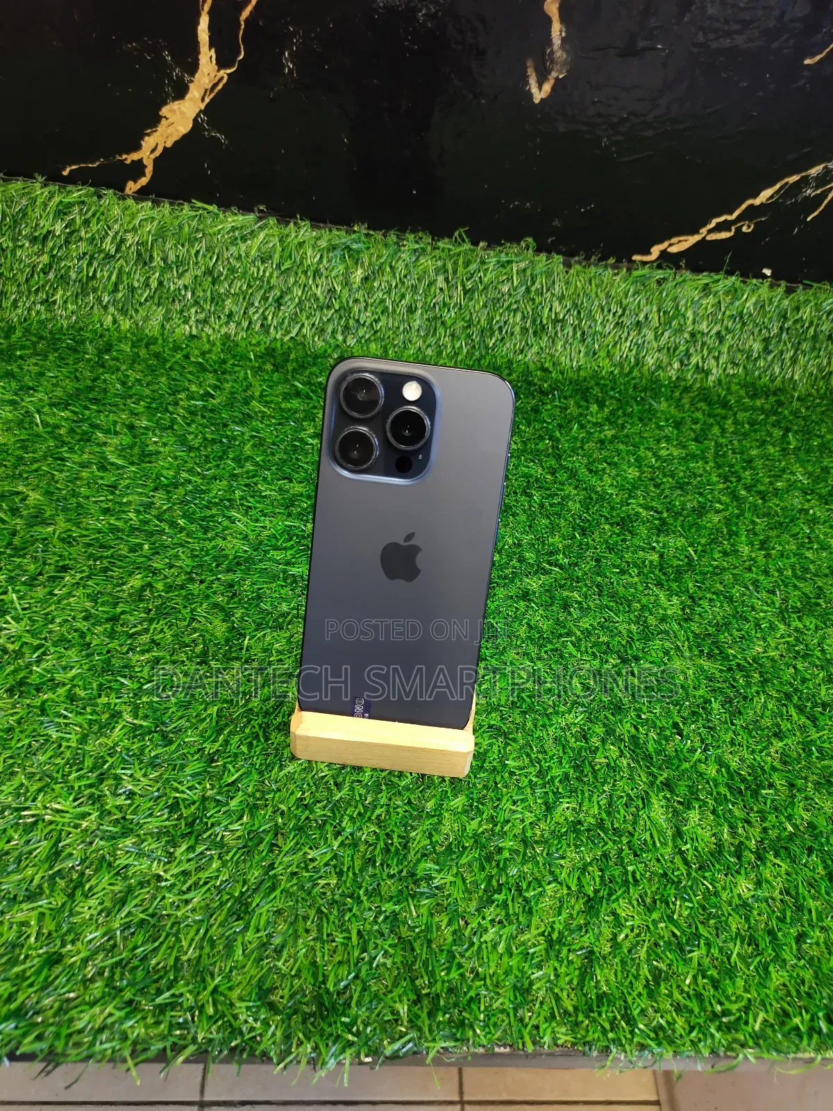 New Apple iPhone 15 Pro 256 GB Bronze