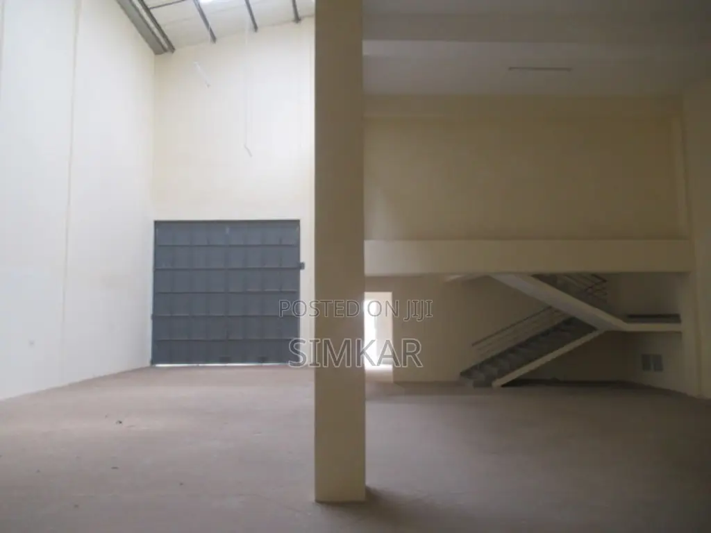 6,500 Sq Ft Warehouses to Let in Baba Dogo