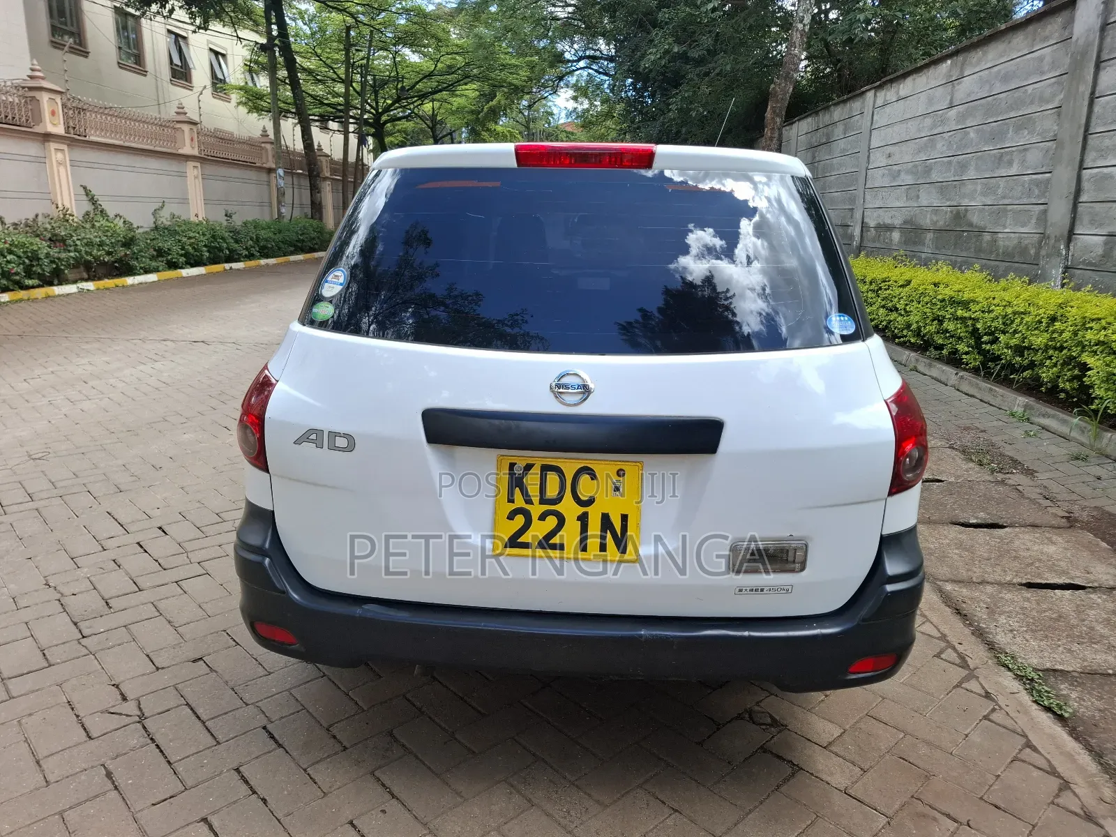 Nissan Advan 2013 White