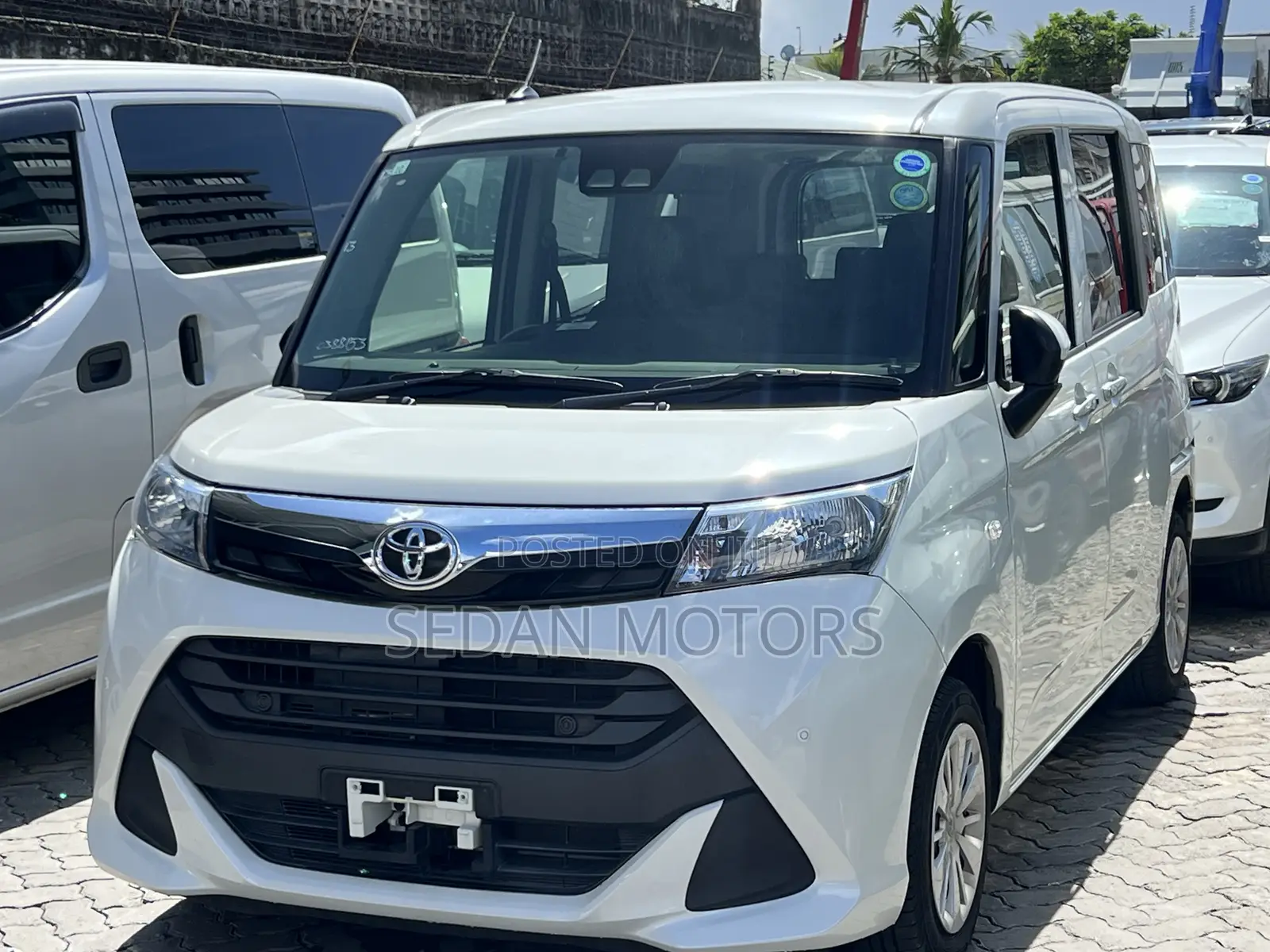 Toyota Tank 2019 White