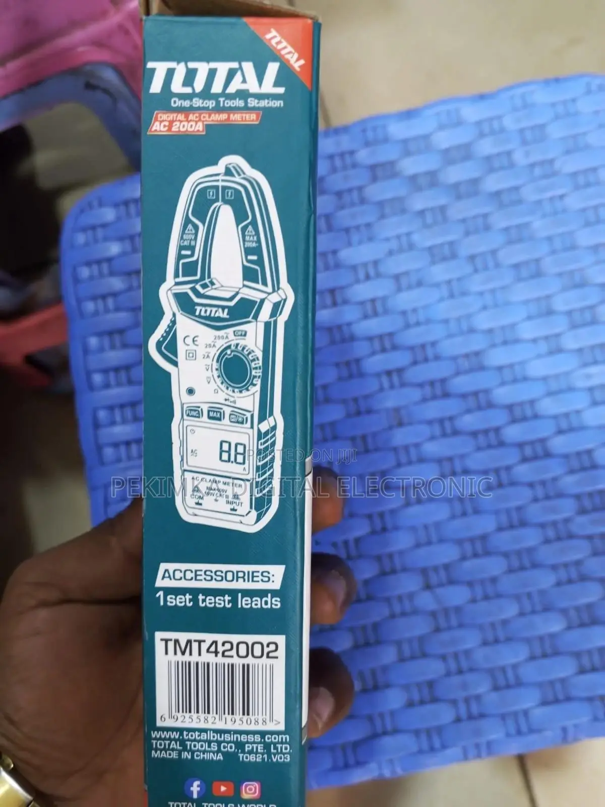 Total Clamp Meter