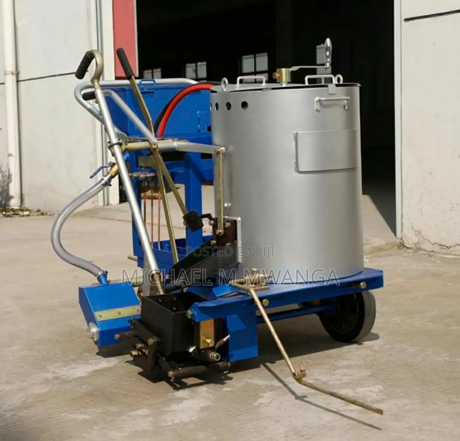 Uniform-Applied Thermoplastic Road Marking Machine