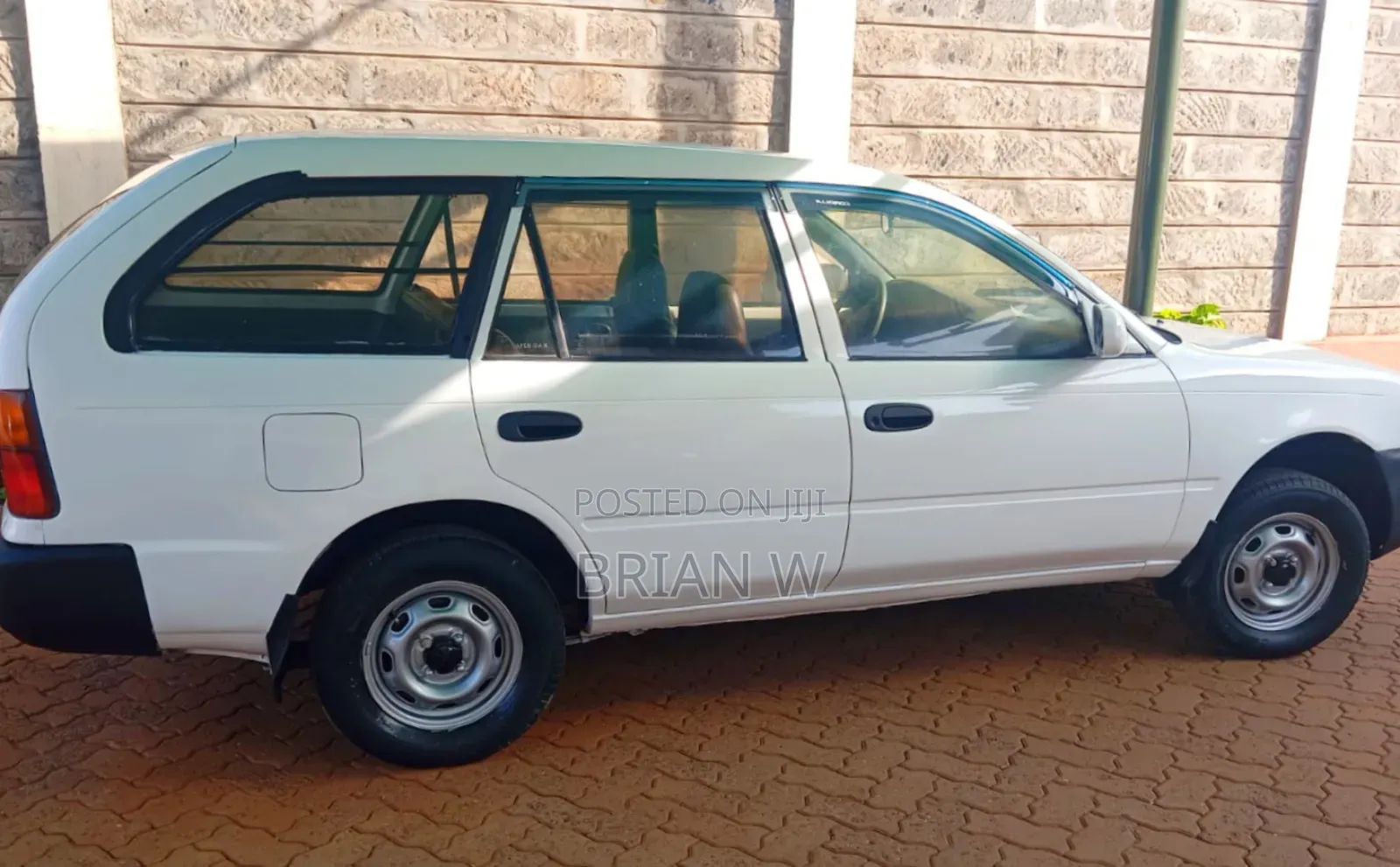 Toyota Corolla 2001 White