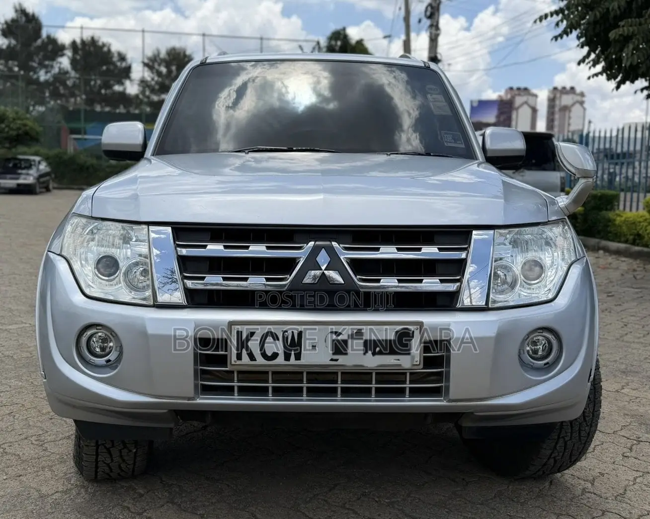 Mitsubishi Pajero 3.0 2012 Silver