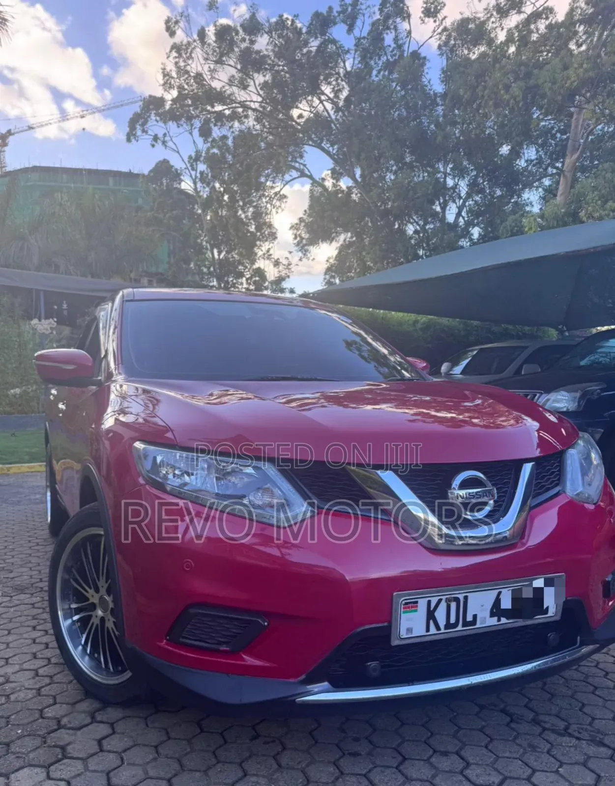 Nissan X-Trail 2.0 Petrol AWD 2016 Red