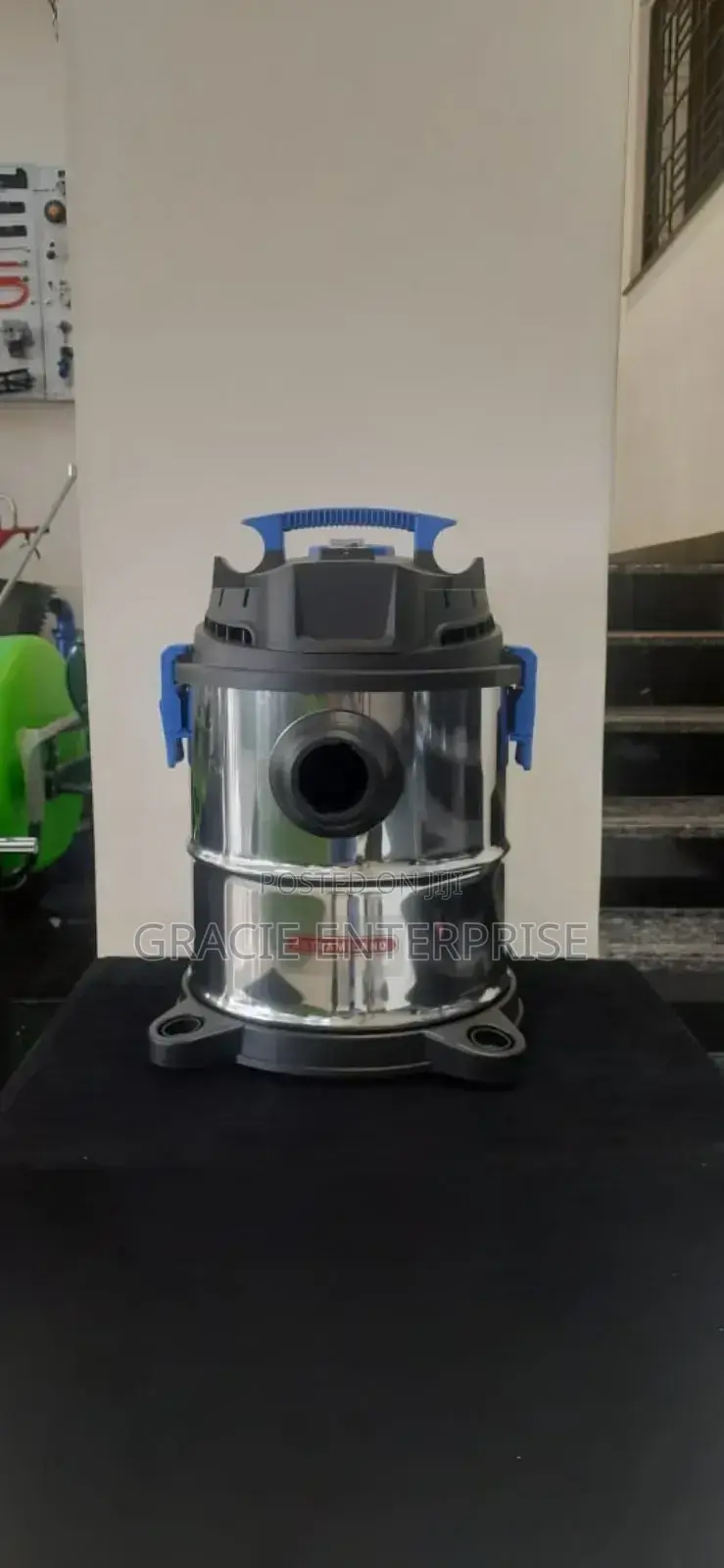 Vacuum Cleaner Wet and Dry