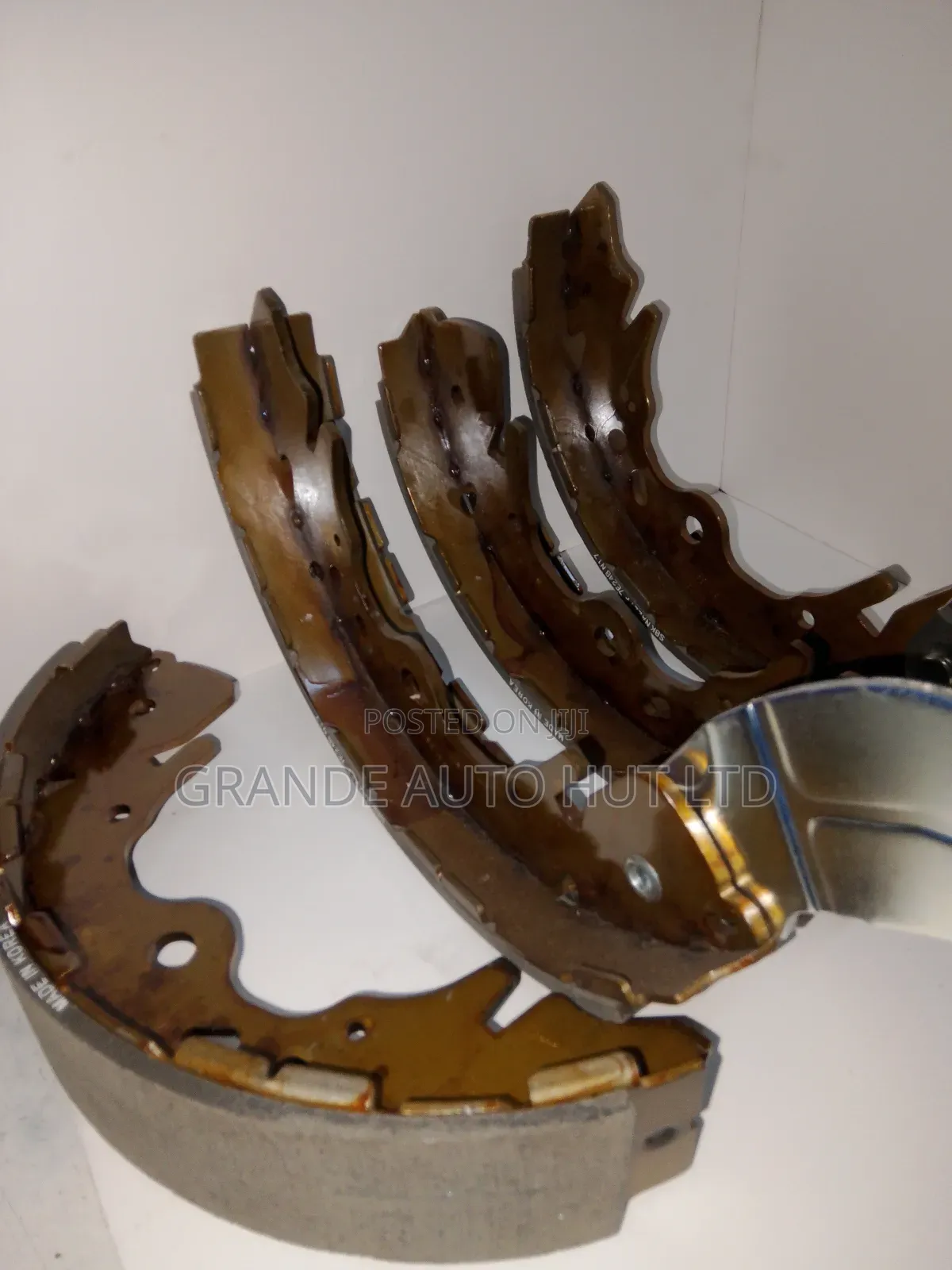 Rear Brake Shoe Linings Hyundai H1 Old Model (Hi-Q Brand)