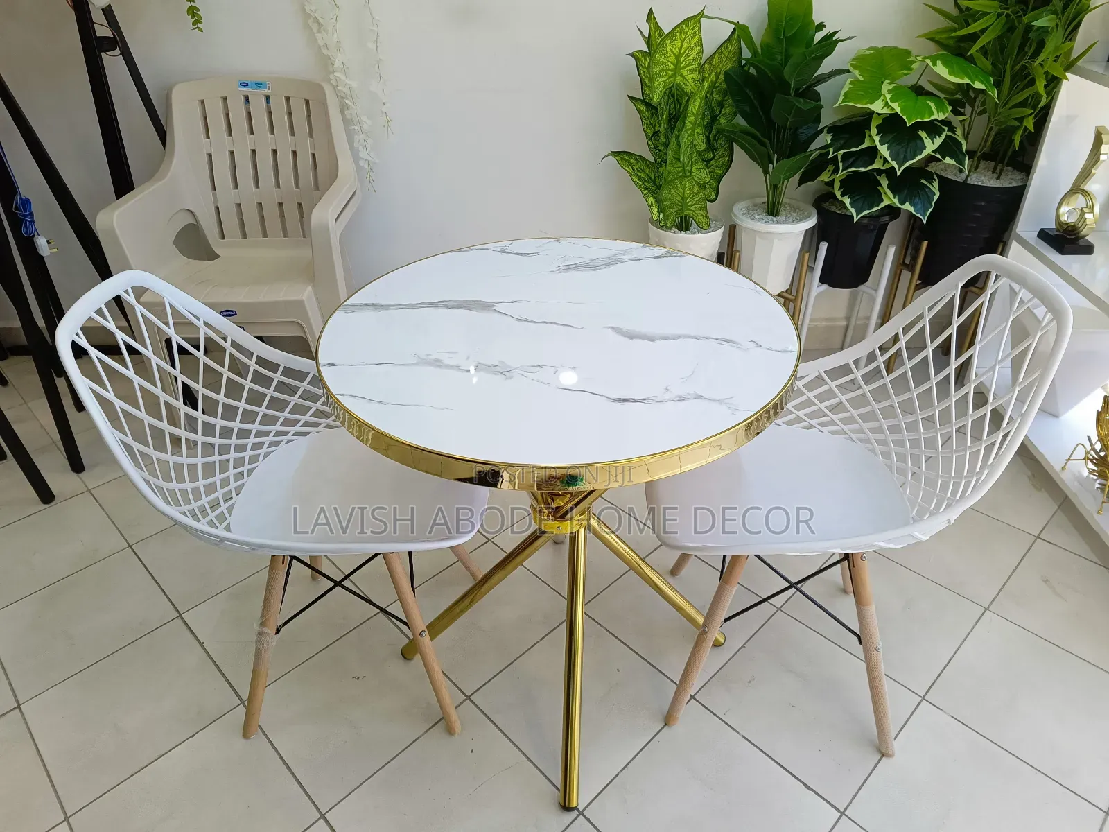 2 Seater Dining Table Set .