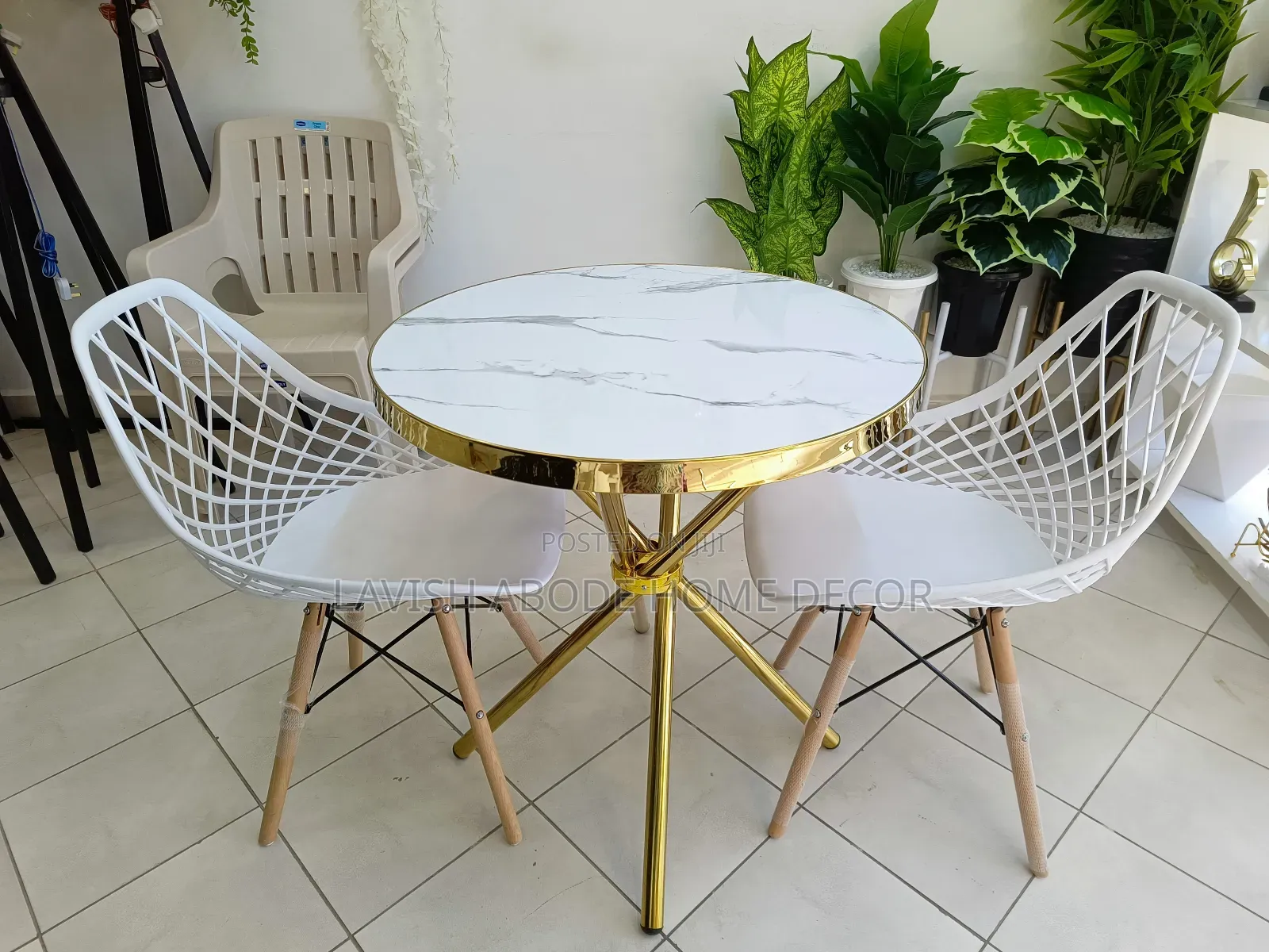 2 Seater Dining Table Set .