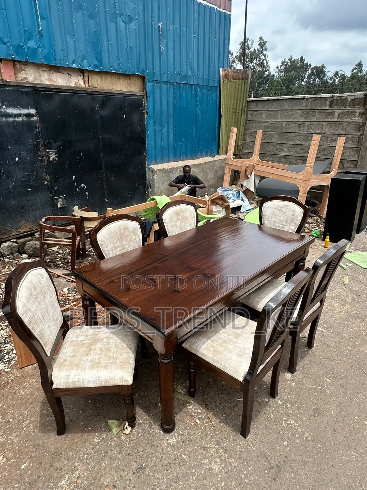 Brown Mango Tree Dinning Set
