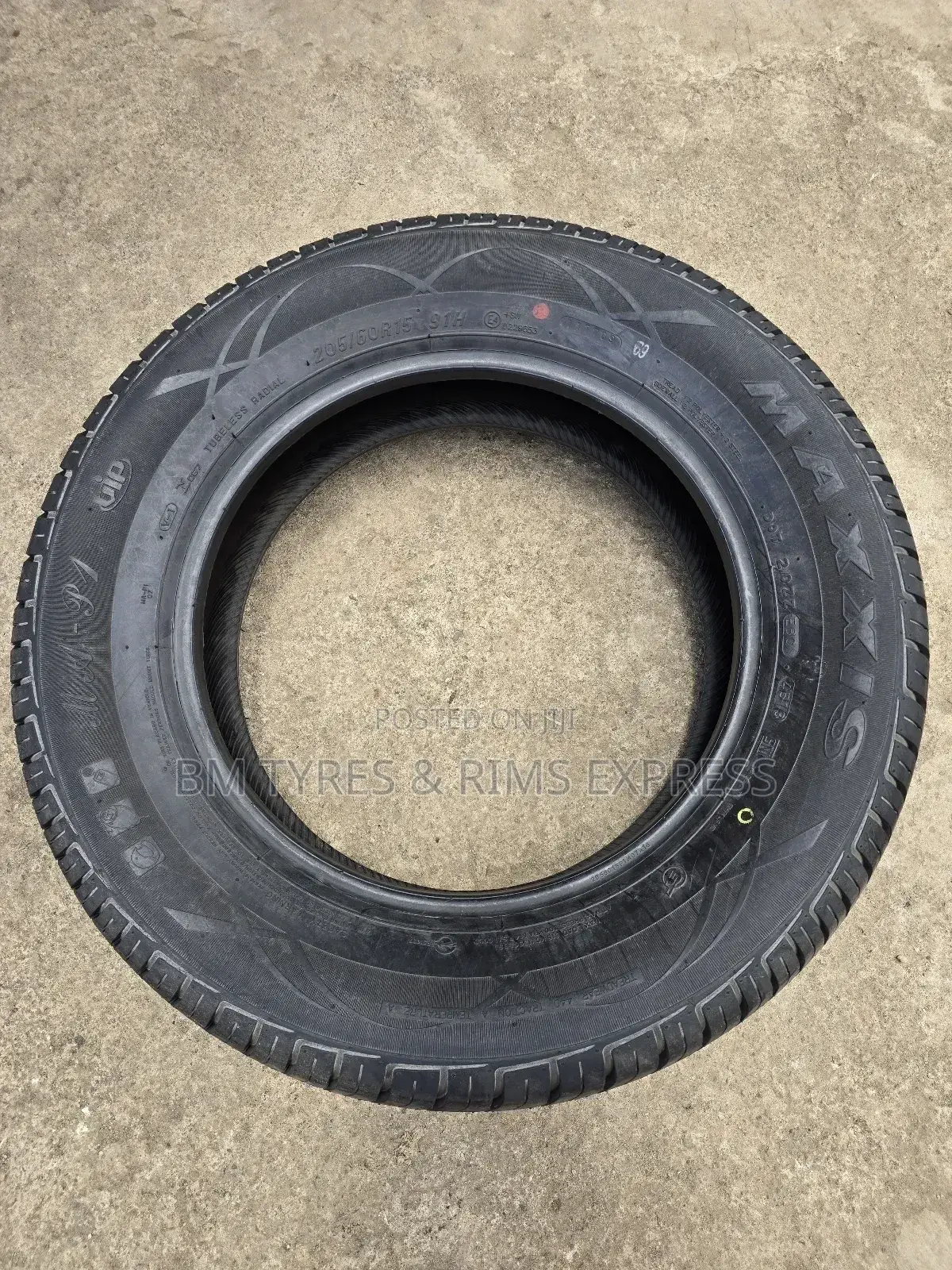 205 /60 R15 Maxxis Tyres