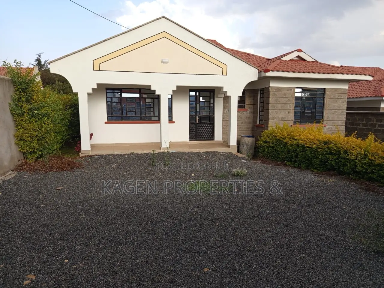 3bdrm Bungalow in Rimpa for sale