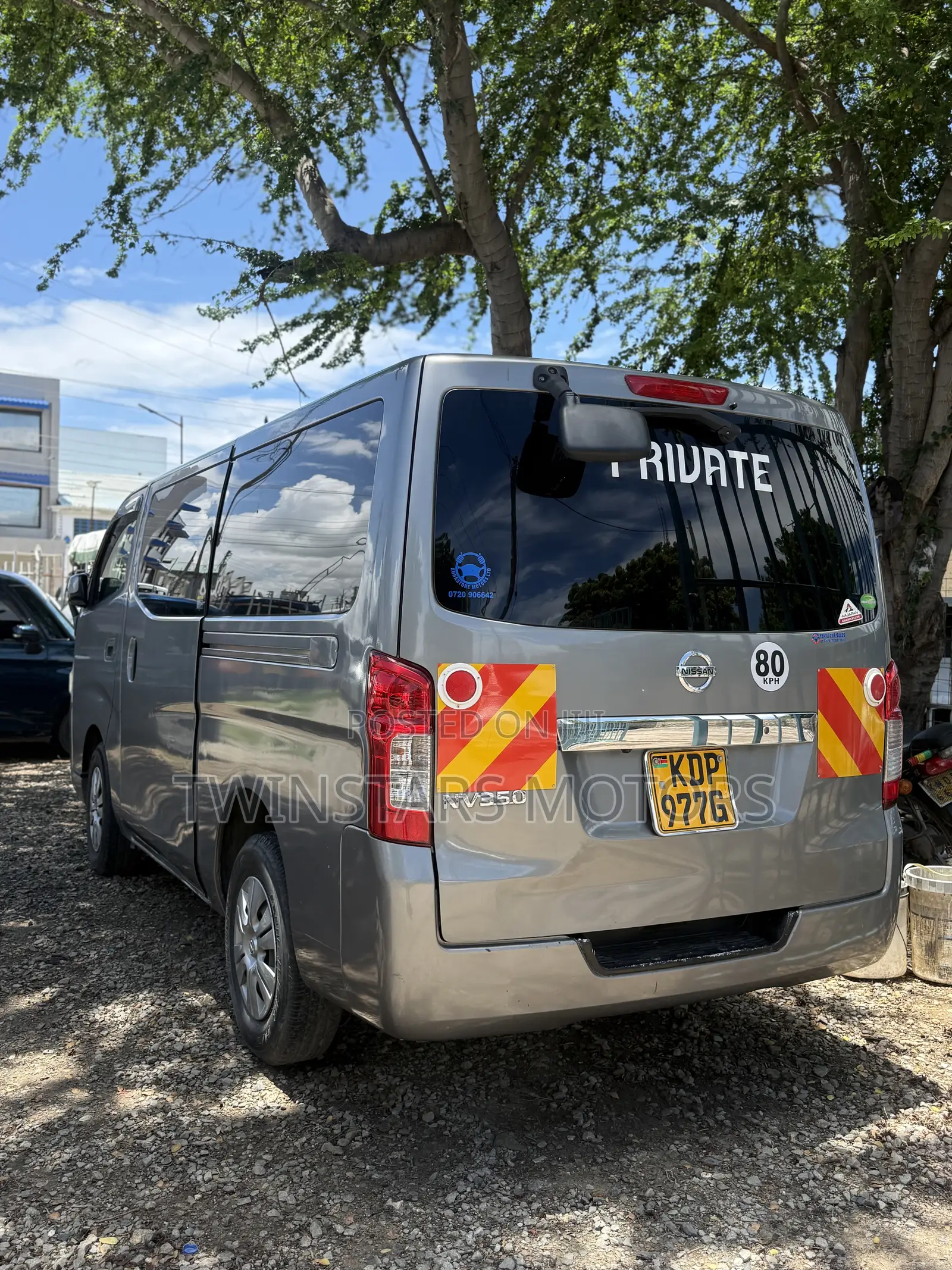 Nissan NV350 2017 Silver