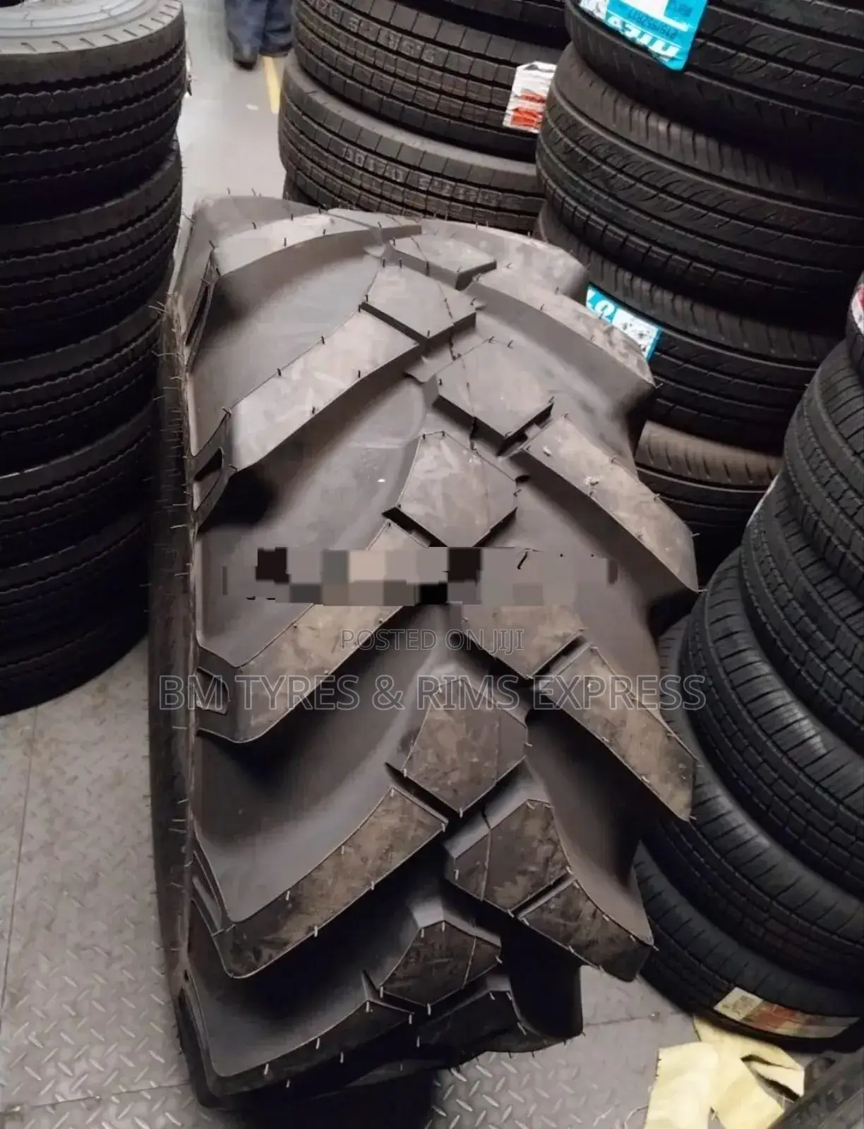 18-19.5 Speedways Tyres (Tractor). India.