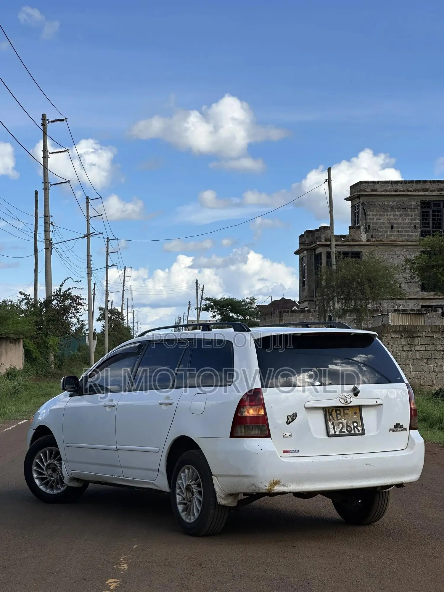 Toyota Corolla Fielder 1.8 Petrol AWD 2002 White