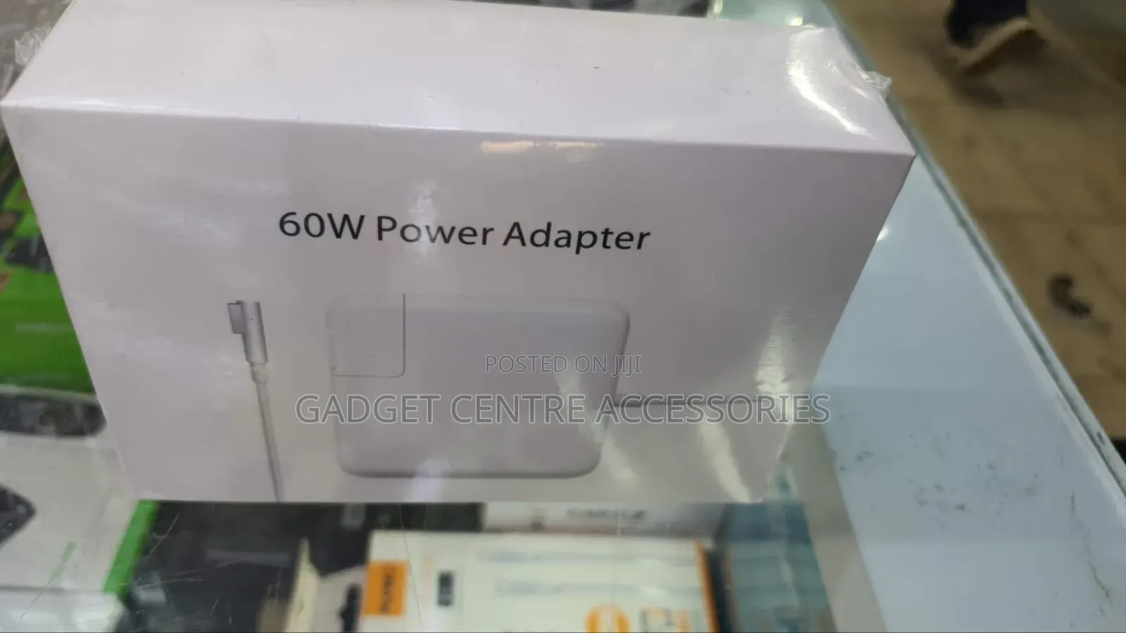 Macbook Adapter Brand New on Good Condition 60w