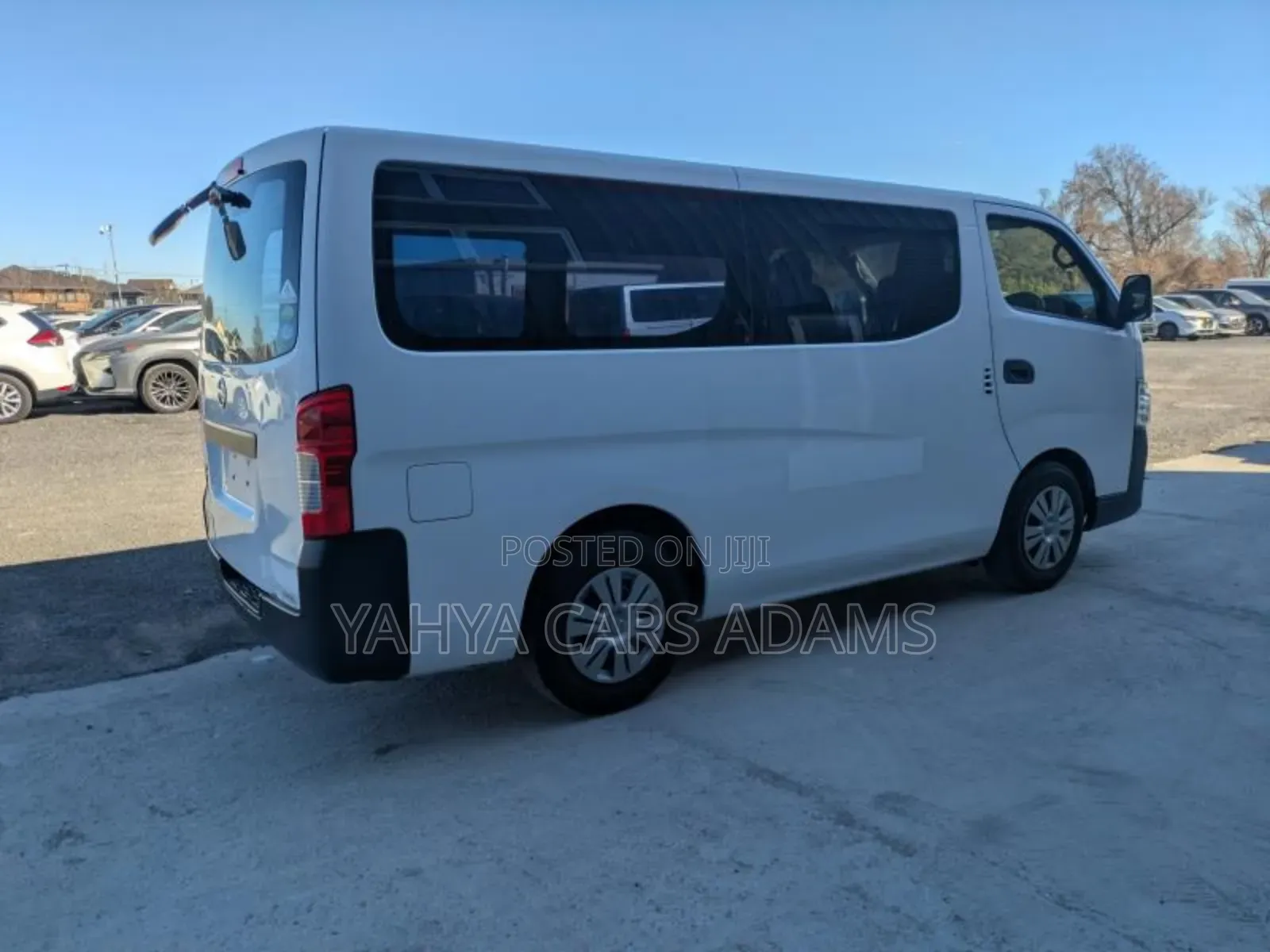 Nissan Caravan (Urvan) 2019 White