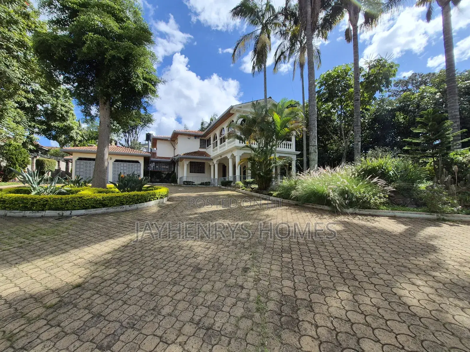 5bdrm House in Runda Panafric for rent