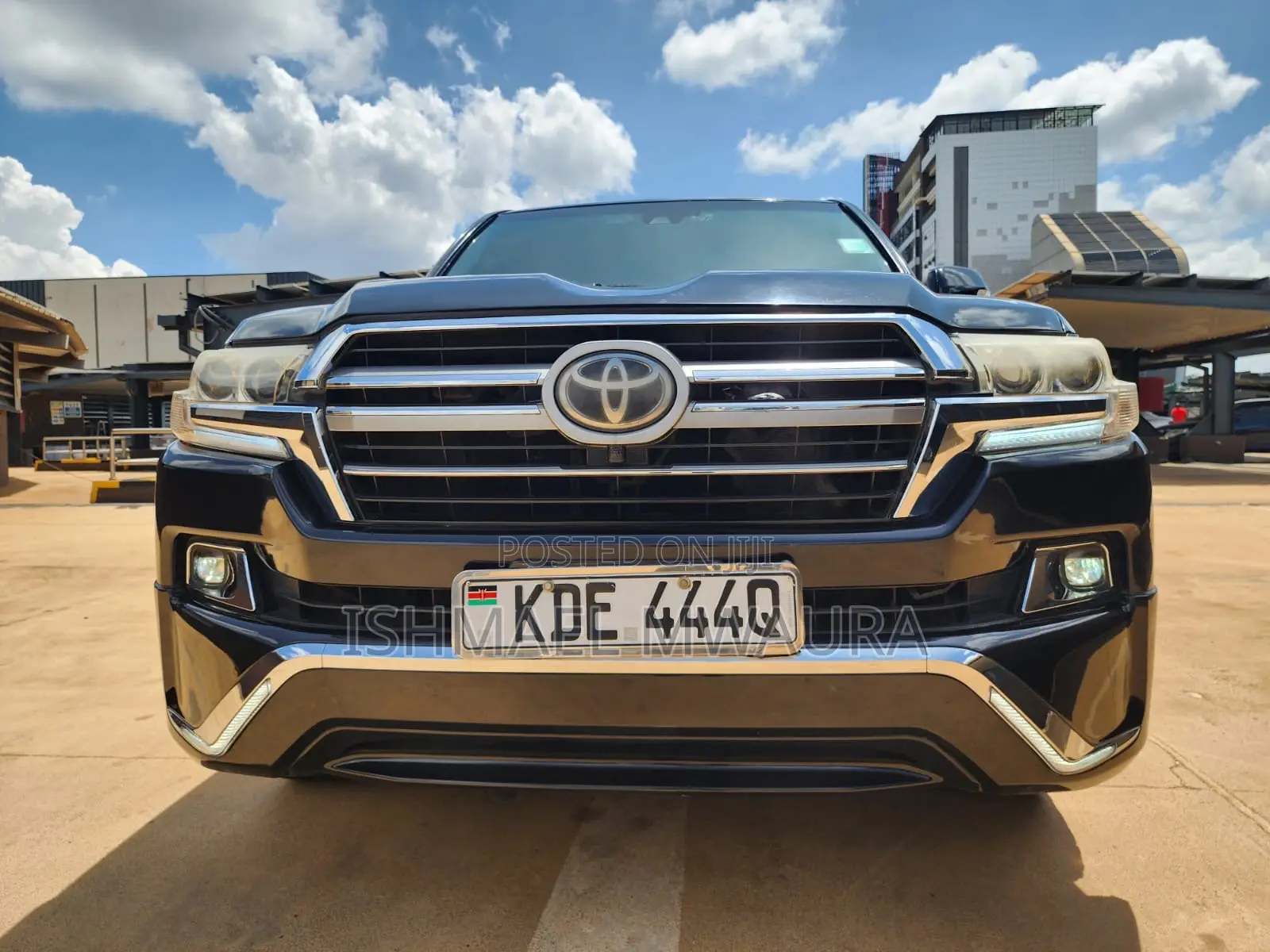Toyota Land Cruiser 4.6 V8 ZX 2016 Black