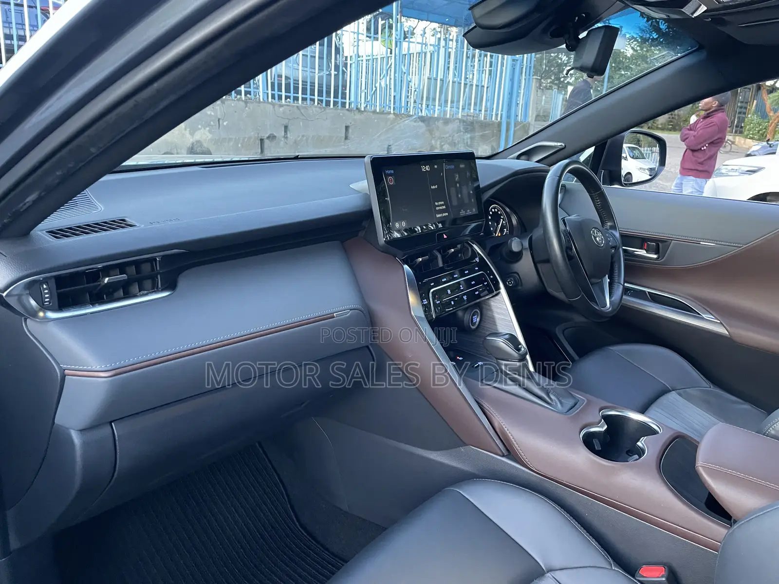 Toyota Harrier 2.0 4WD 2020 Gray