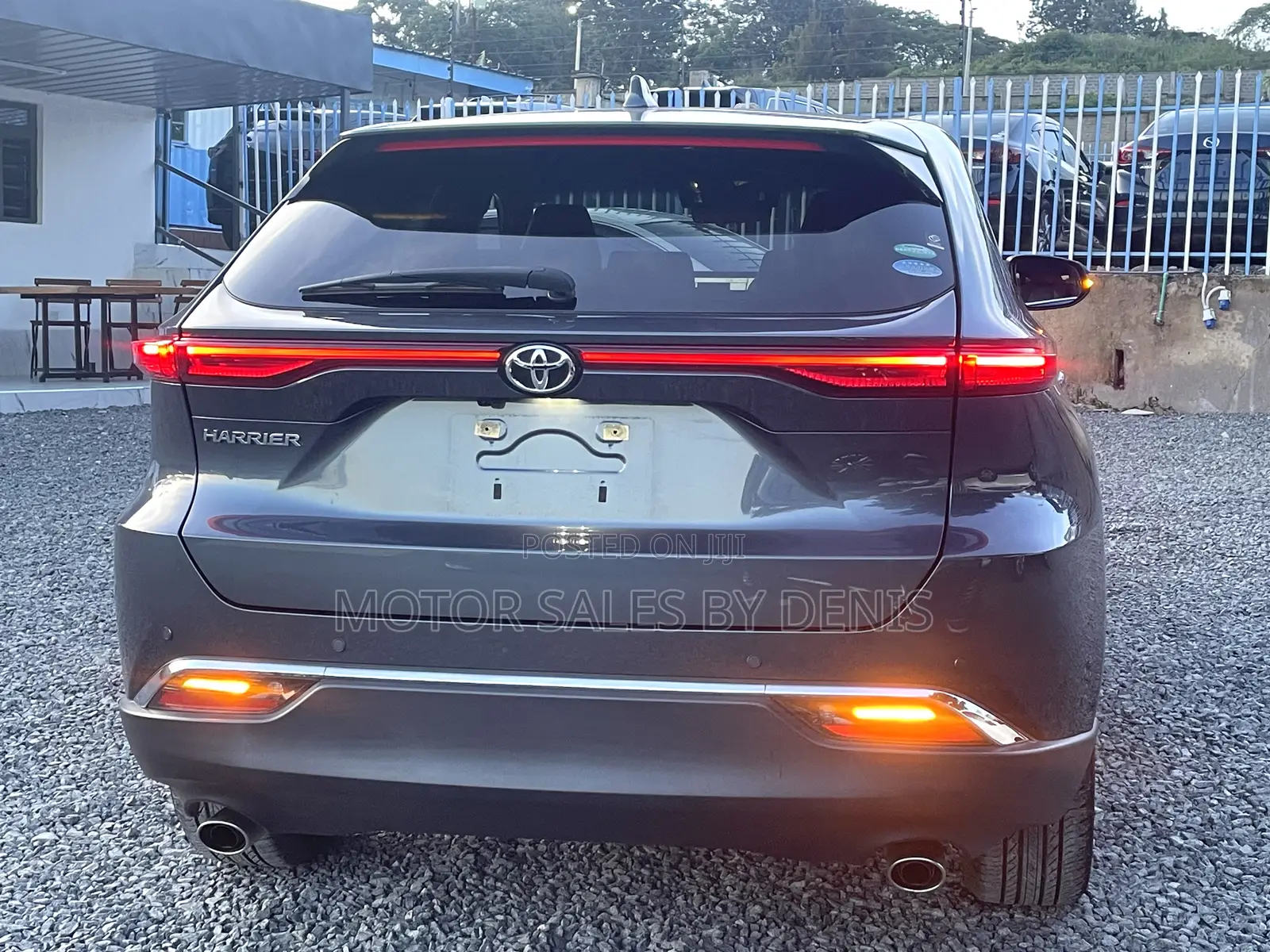 Toyota Harrier 2.0 4WD 2020 Gray