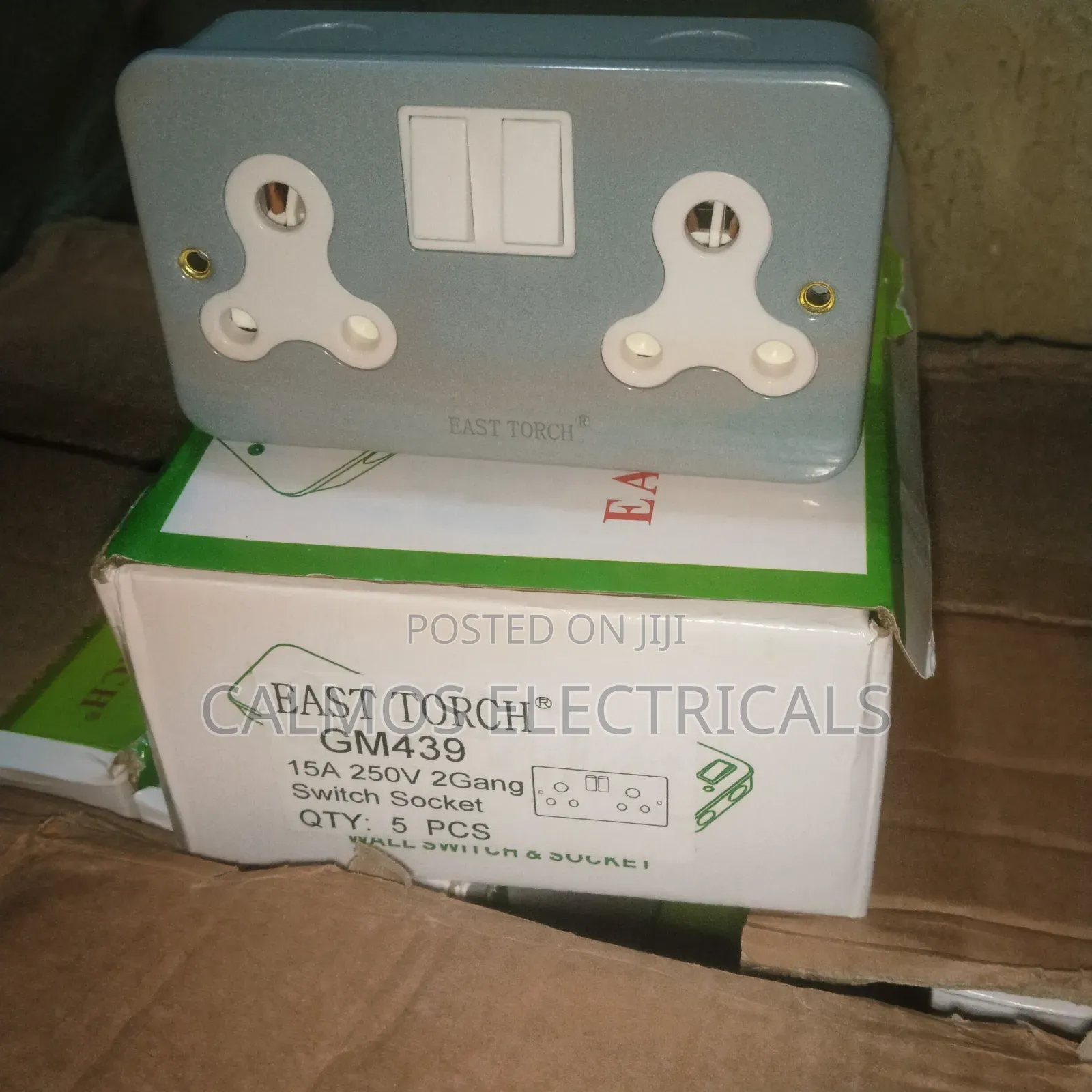 Metal Clad Socket 15a , Round Plugs