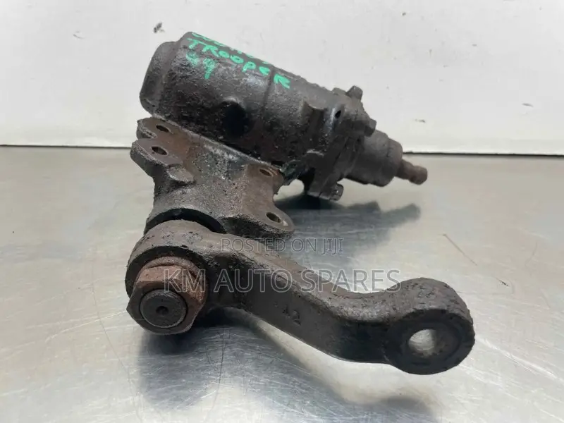 Isuzu Trooper Steering Box