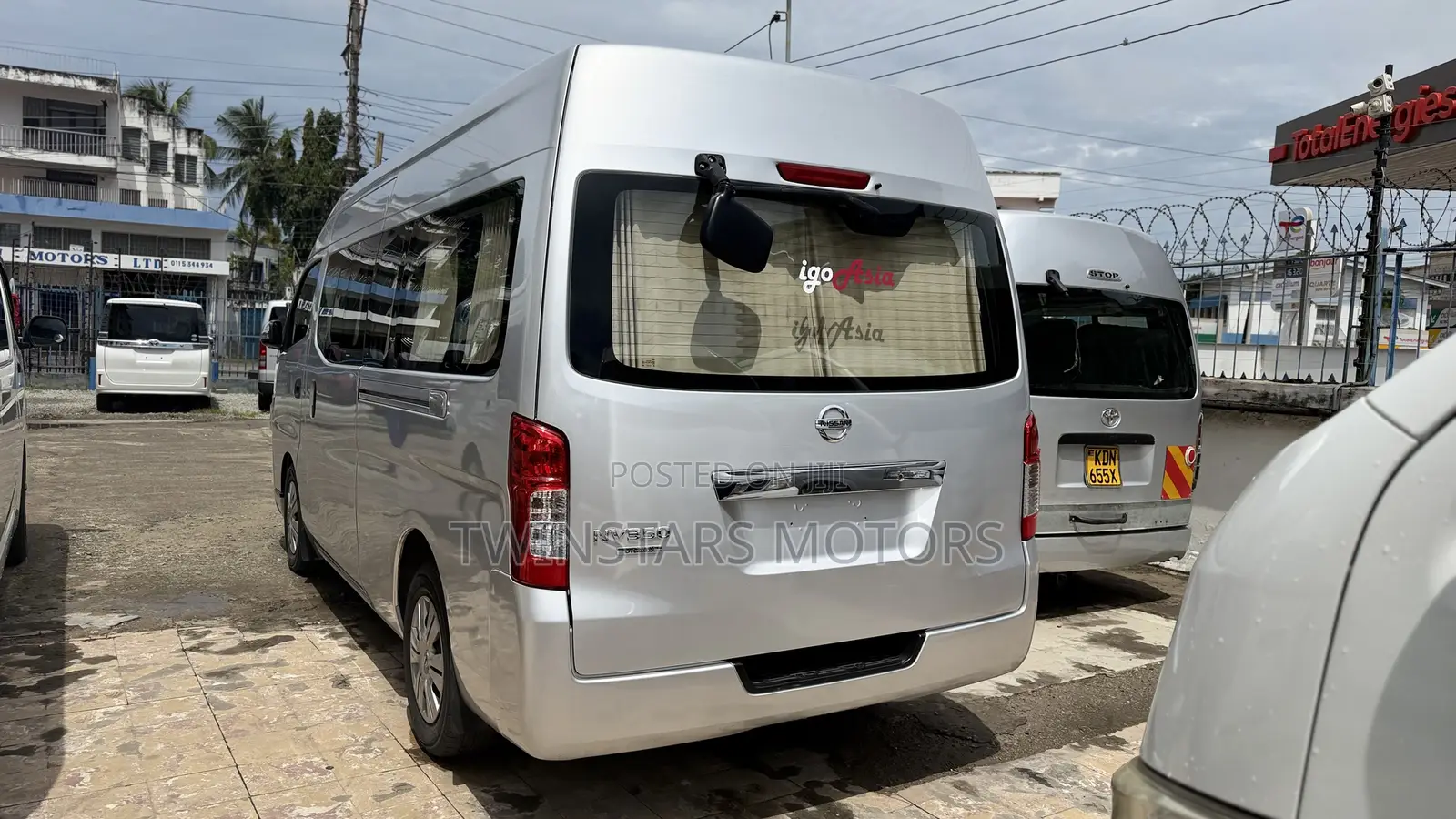 Nissan NV350 2019 Silver