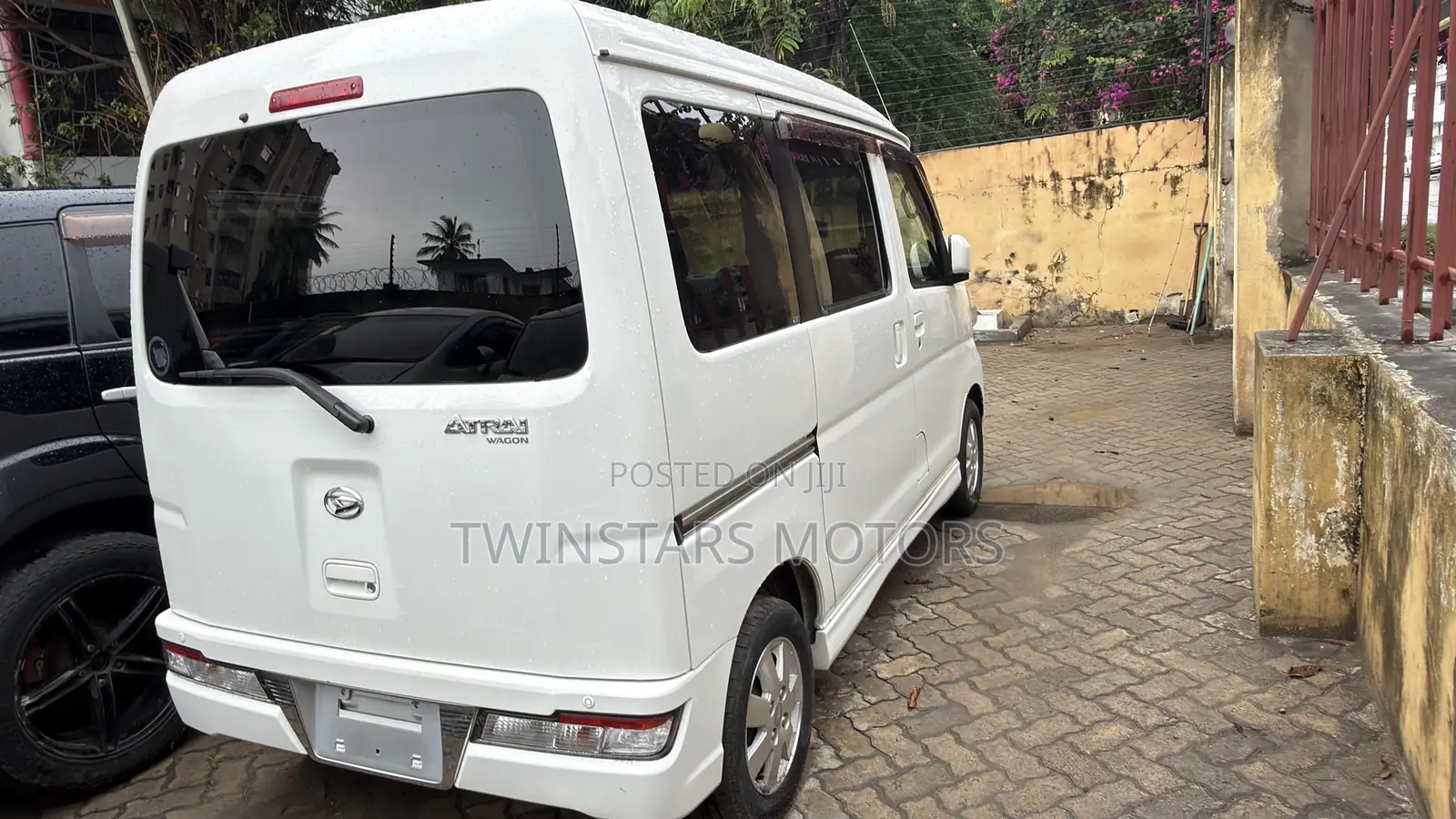 Daihatsu HIJET 2018 White