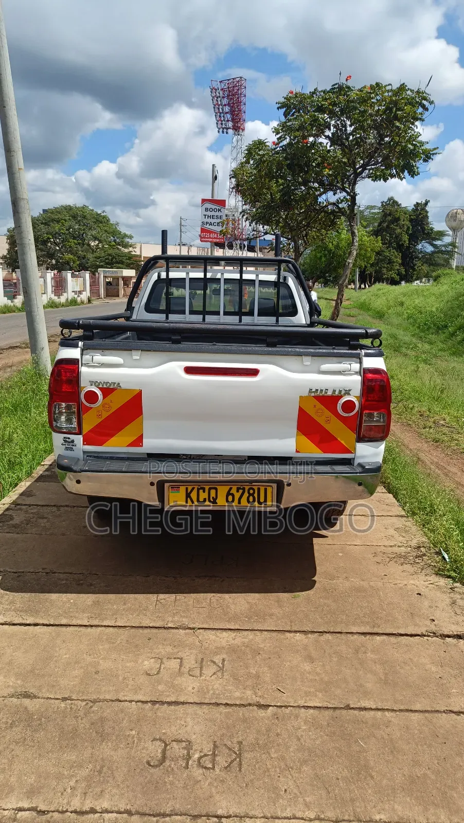 Toyota Hilux 2.5 D-4D SRX 2012 White