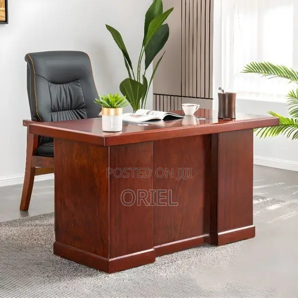 Office Desk:- 120cm Contemporary Executive Office Desk