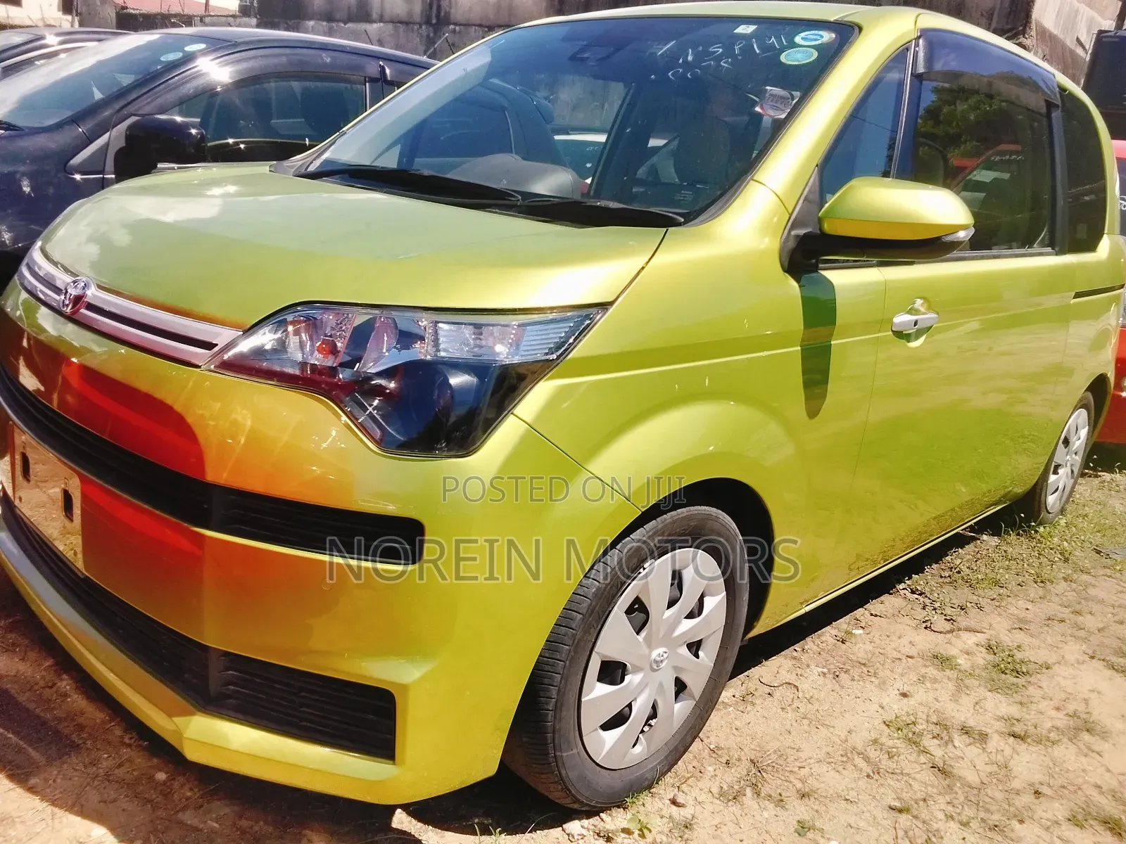 Toyota Spade 2017 Green