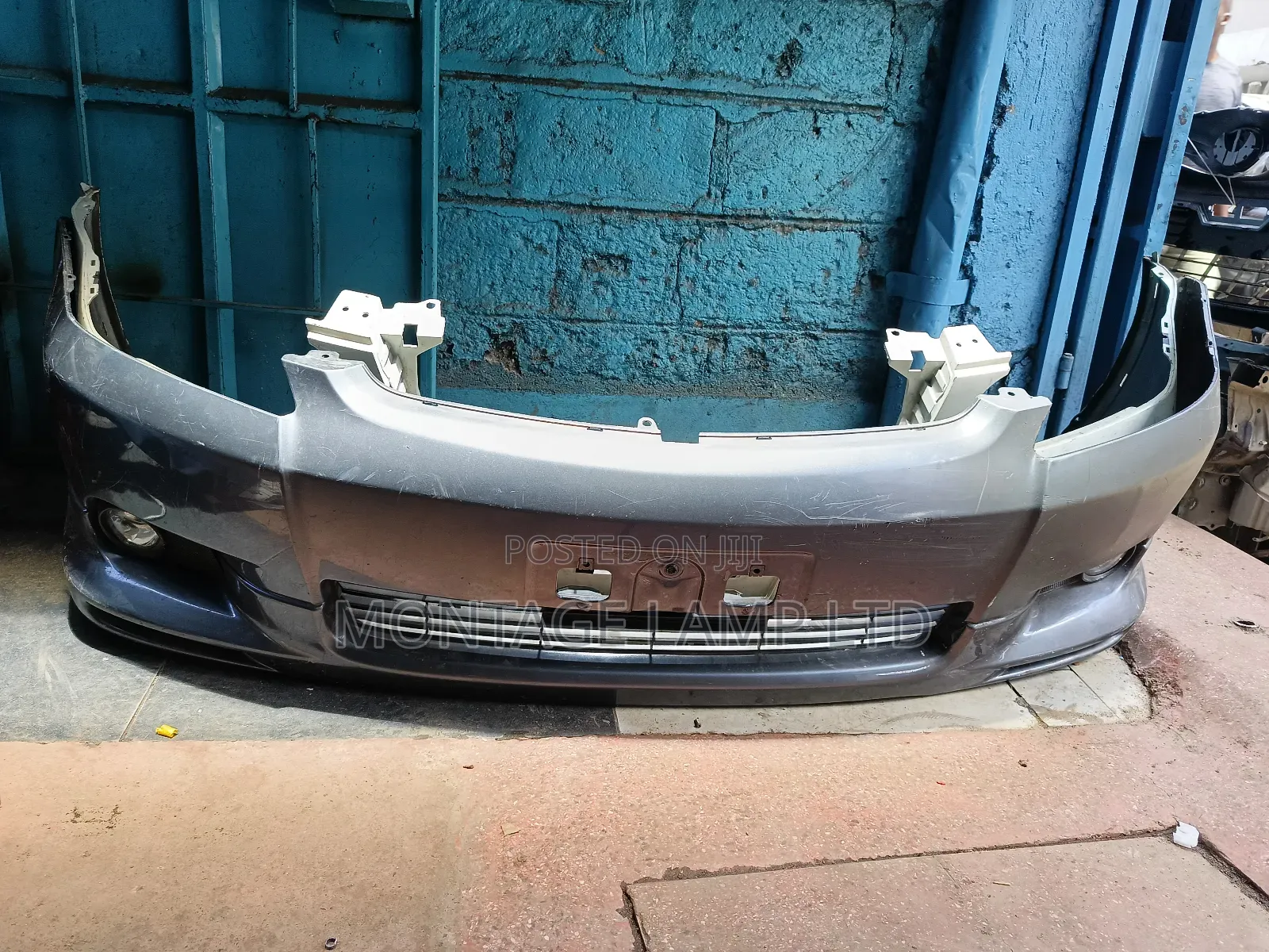 Front Bumper Wish 2002