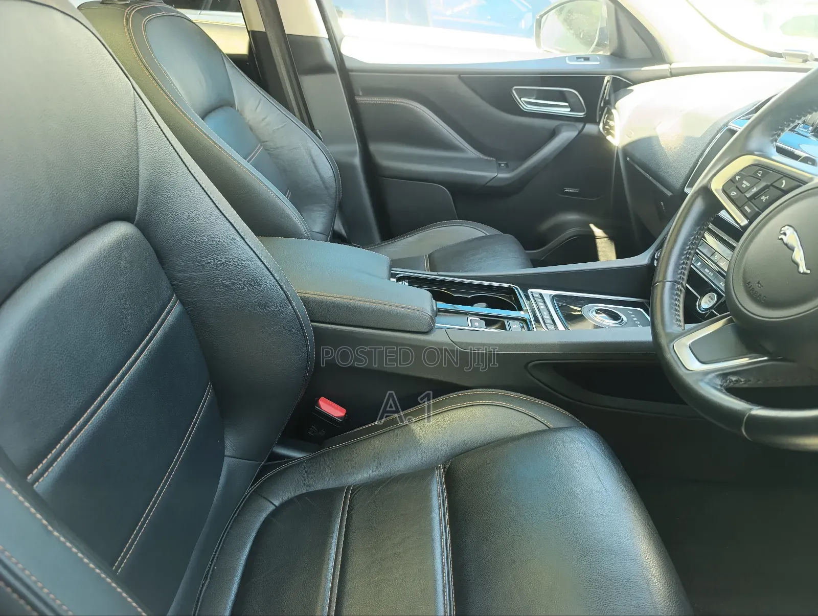 Jaguar F-Pace 20d Premium AWD 2018 White
