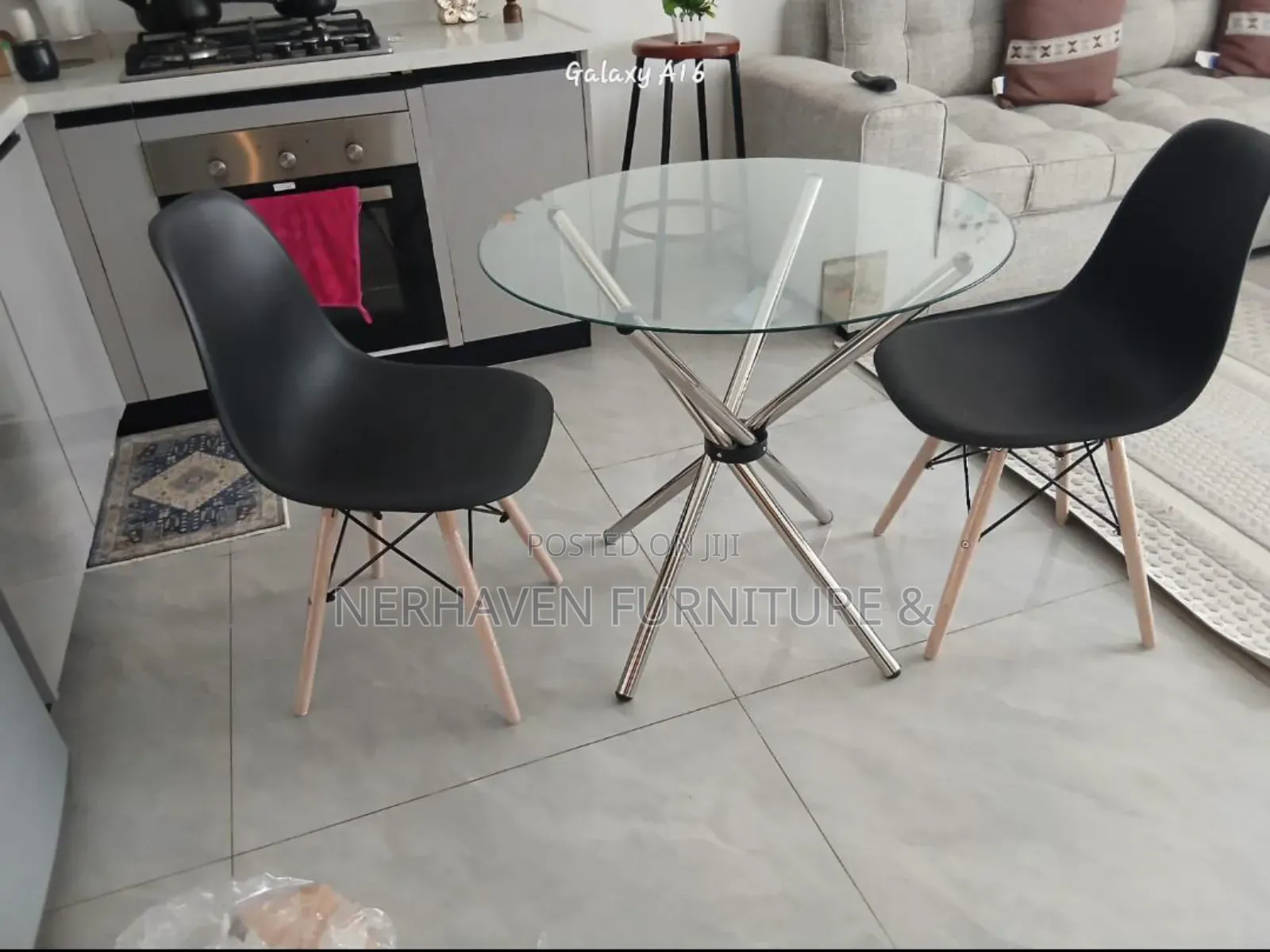 2-Seater Dining Set Compact Design