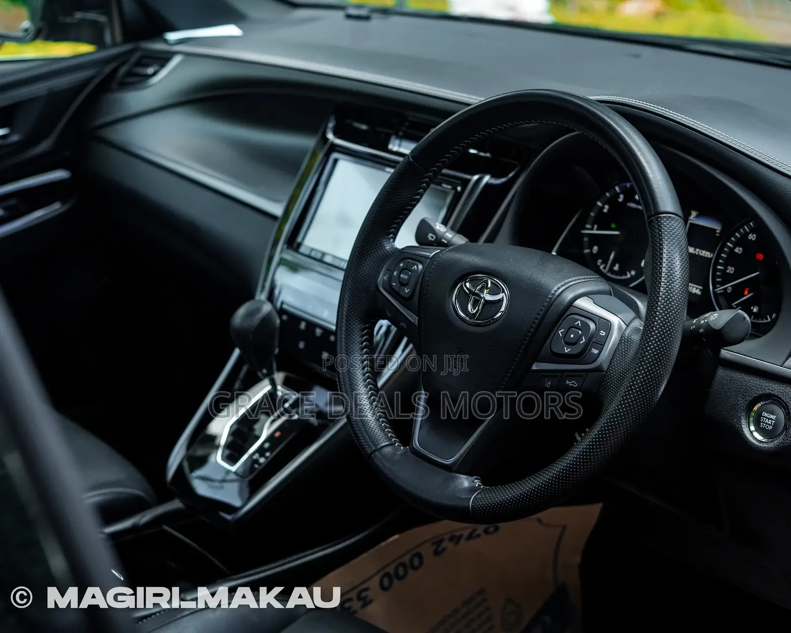 Toyota Harrier 2.0 2019 Black
